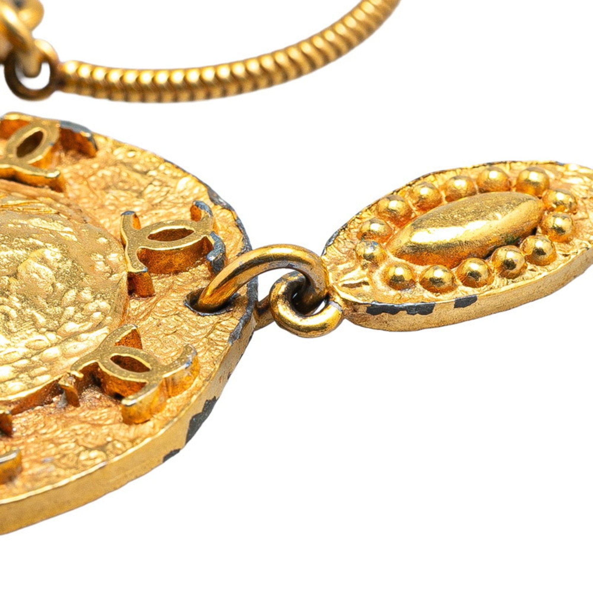 CC Logo Round Pendant Necklace Metal