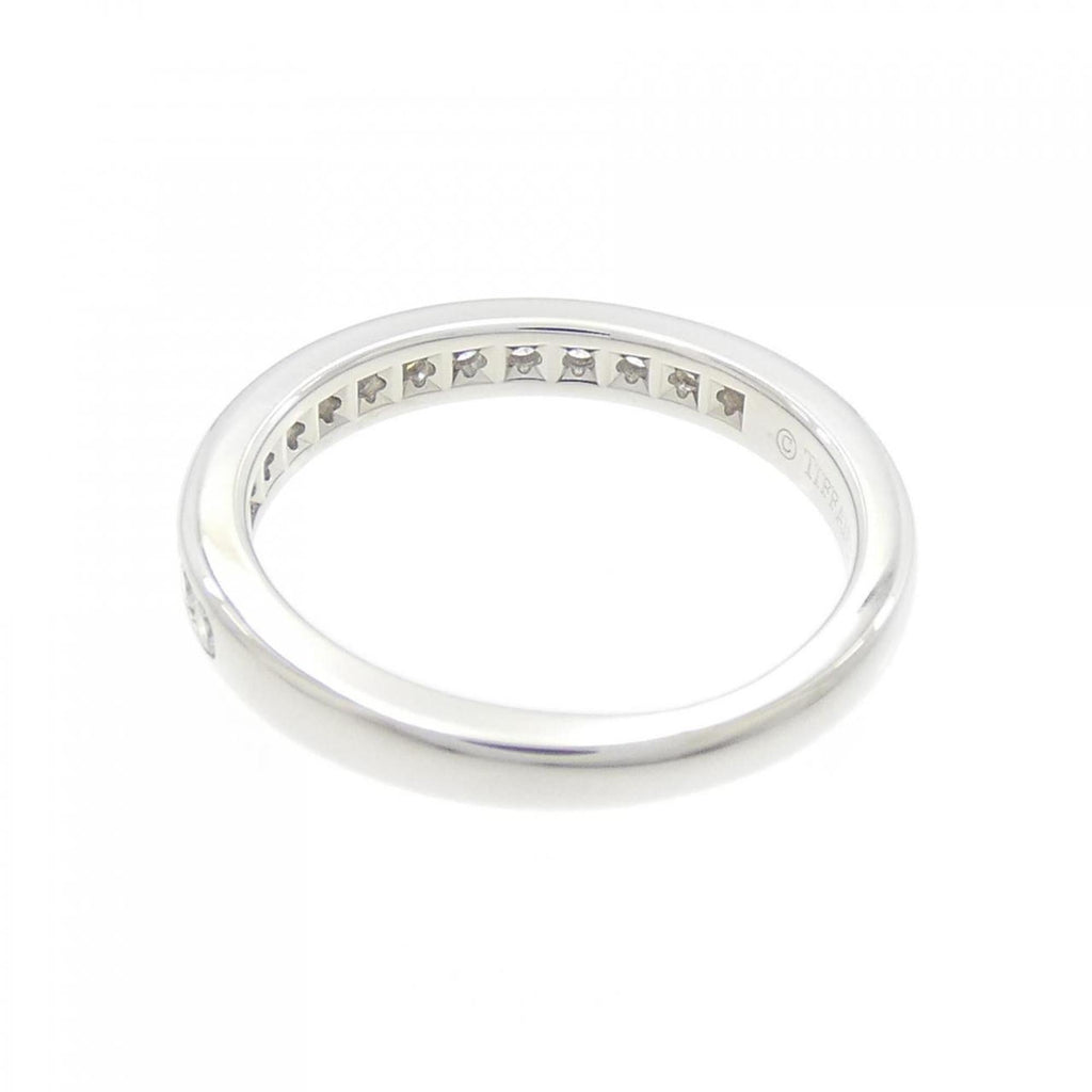 Half Circle Channel Setting Ring Platinum with Diamond