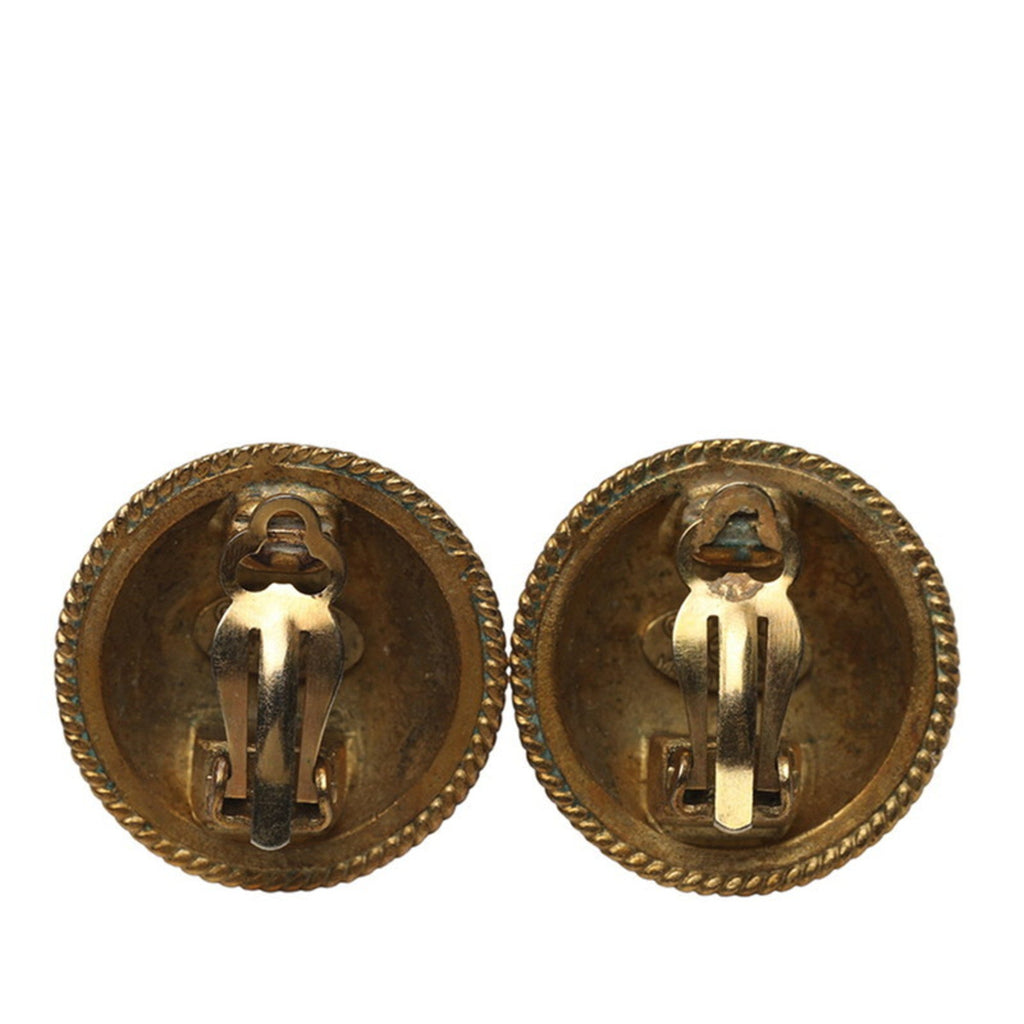 CC Logo Round Clip-On Earrings Metal Gold-Tone Metal