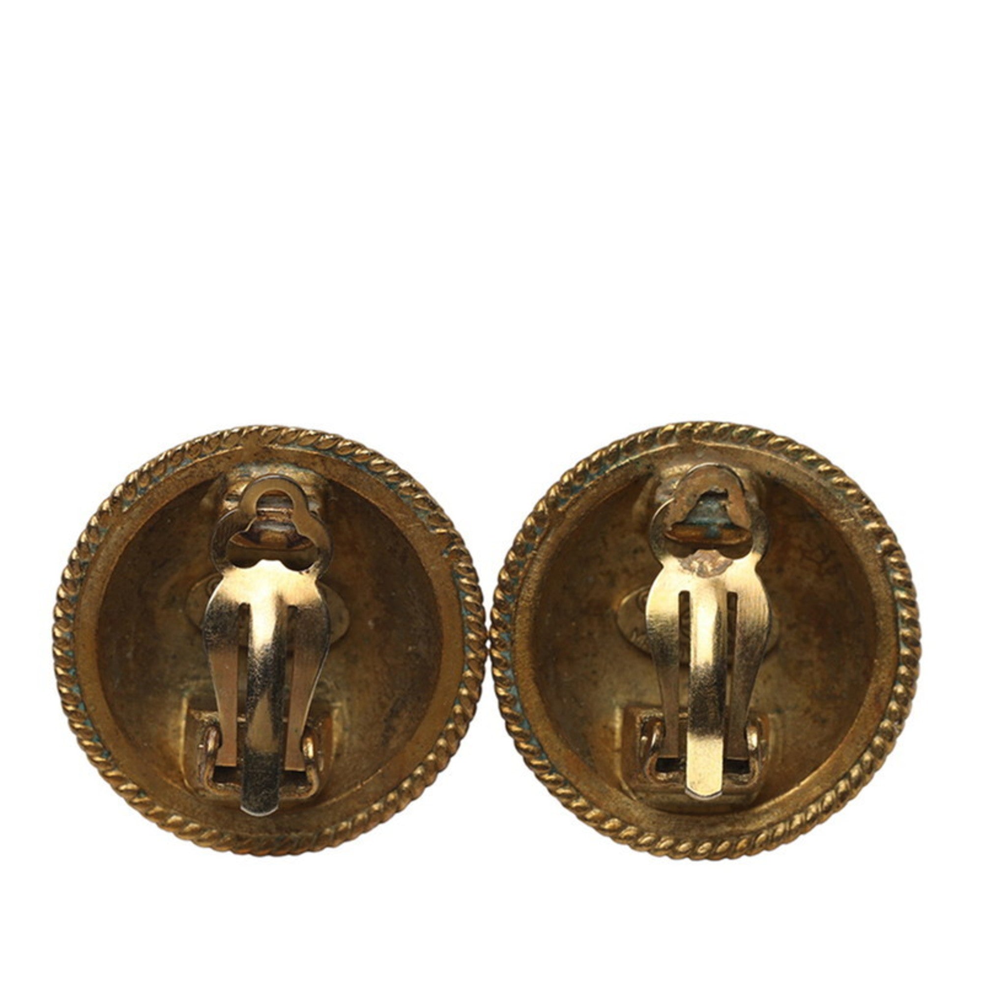 CC Logo Round Clip-On Earrings Metal Gold-Tone Metal