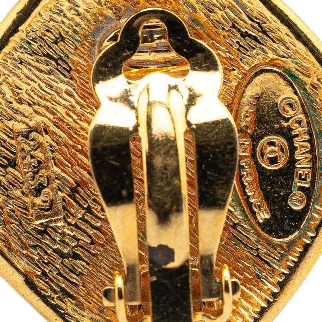 Vintage Clip-On Earrings Clip-On Gold-Tone Metal