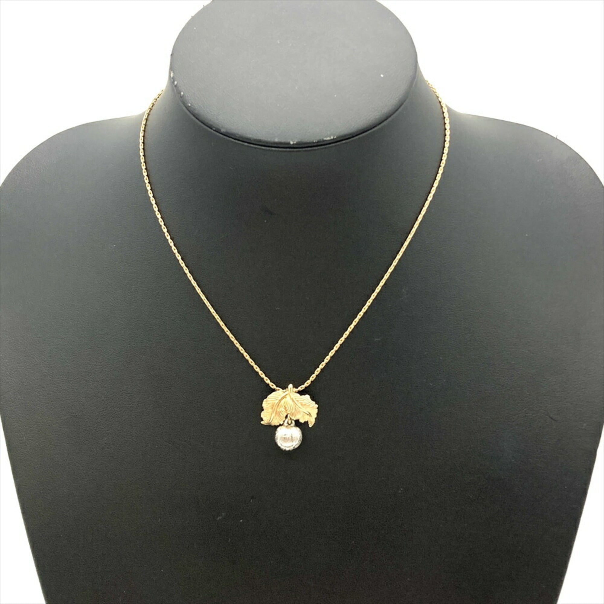 Leaf Combi Pendant Necklace Metal