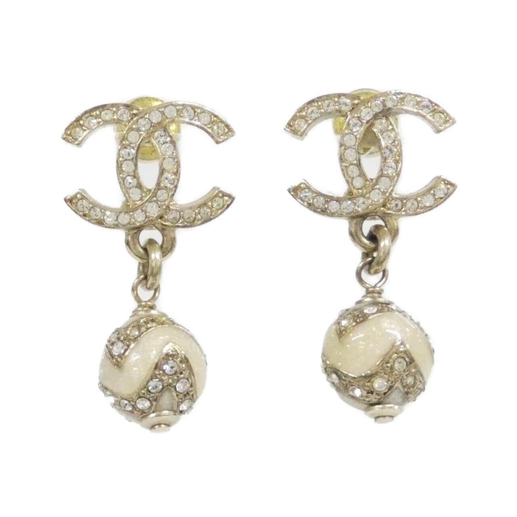 Earrings Metal