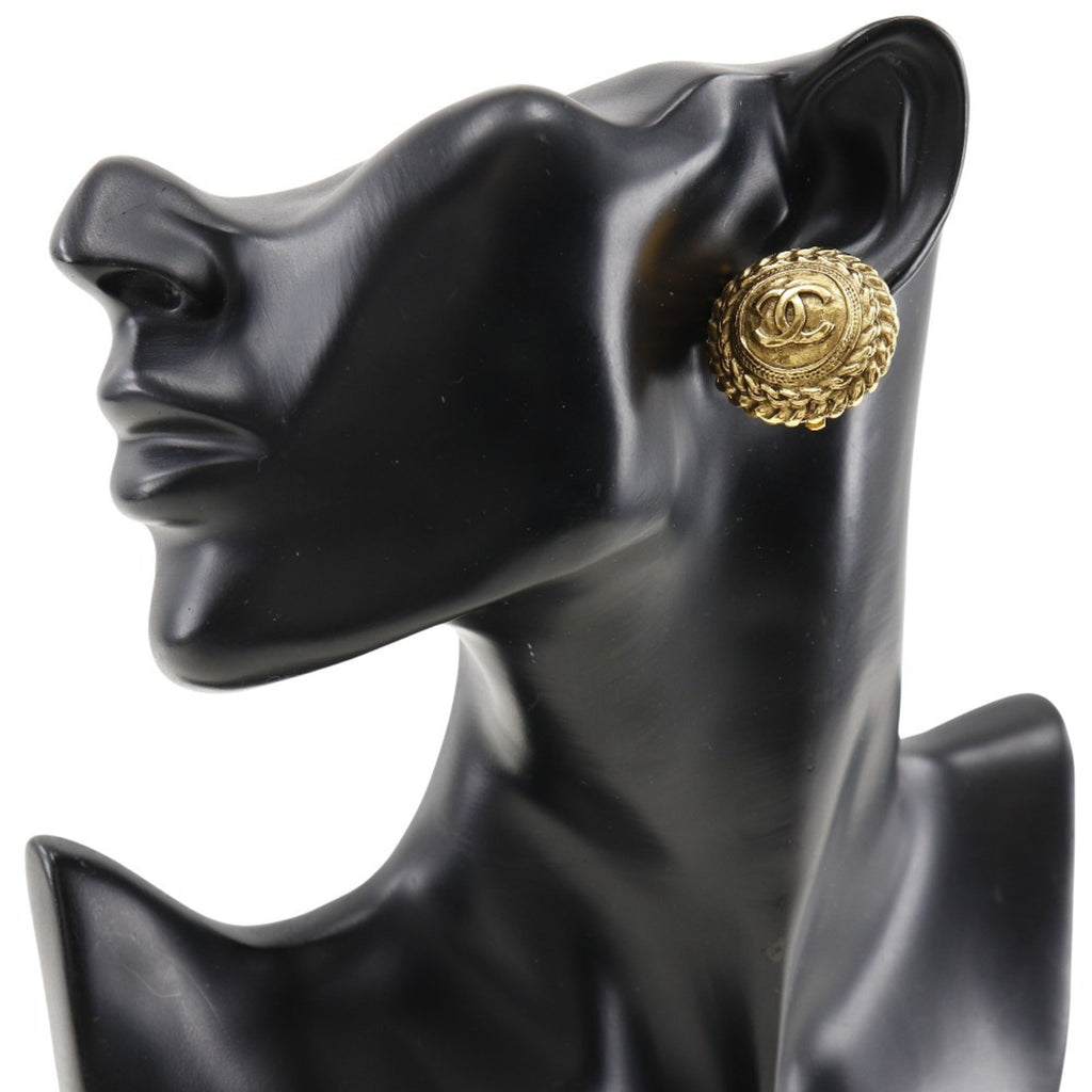 CC Logo Clip-On Earrings Metal Gold-Tone Metal