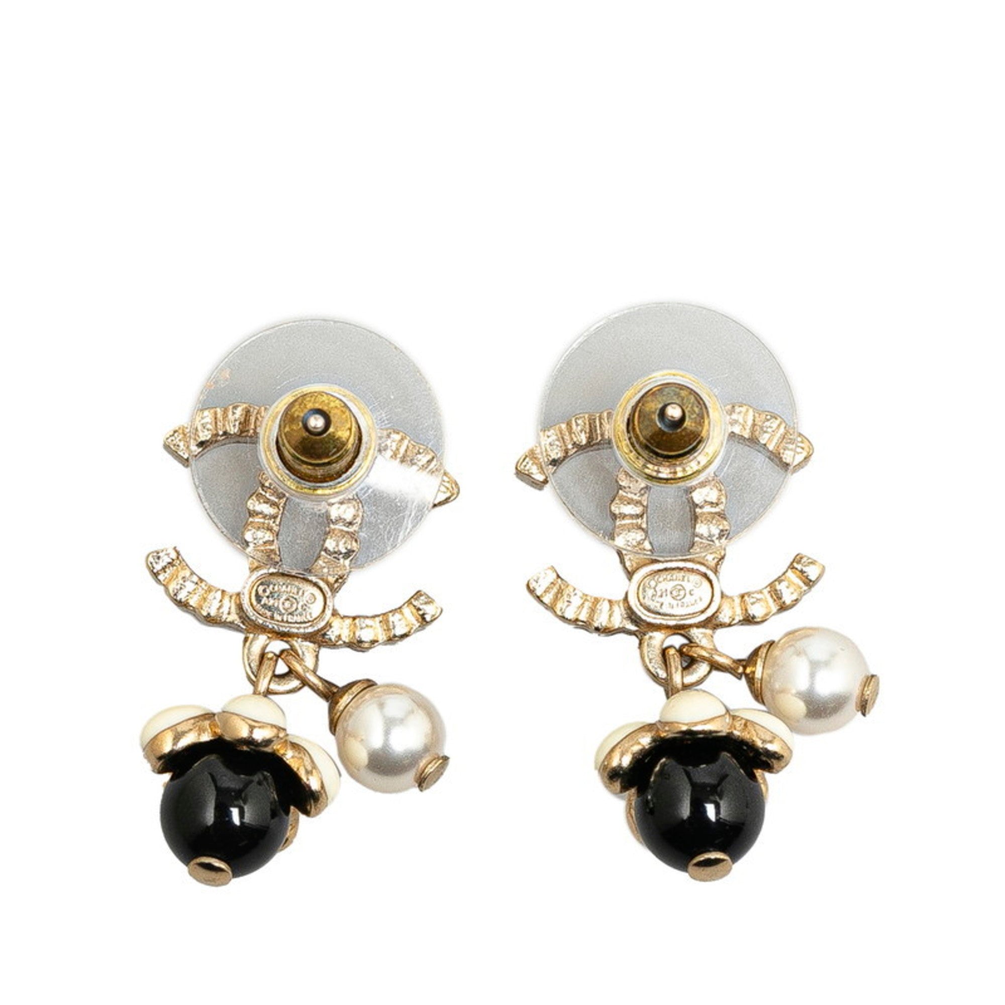 CC Logo Flower Earrings Metal