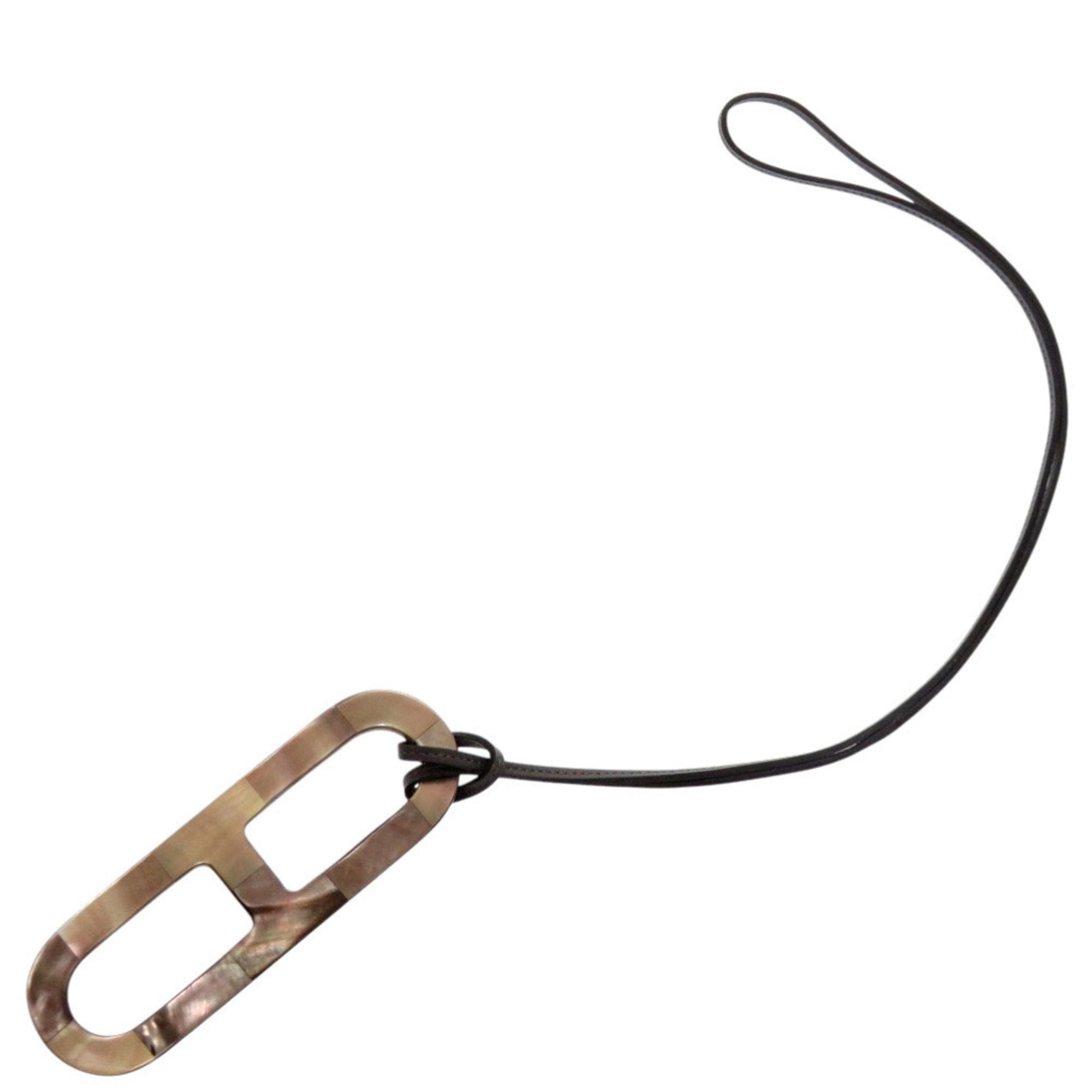Pendant Necklace Shell and Wood Beige Brown Gray