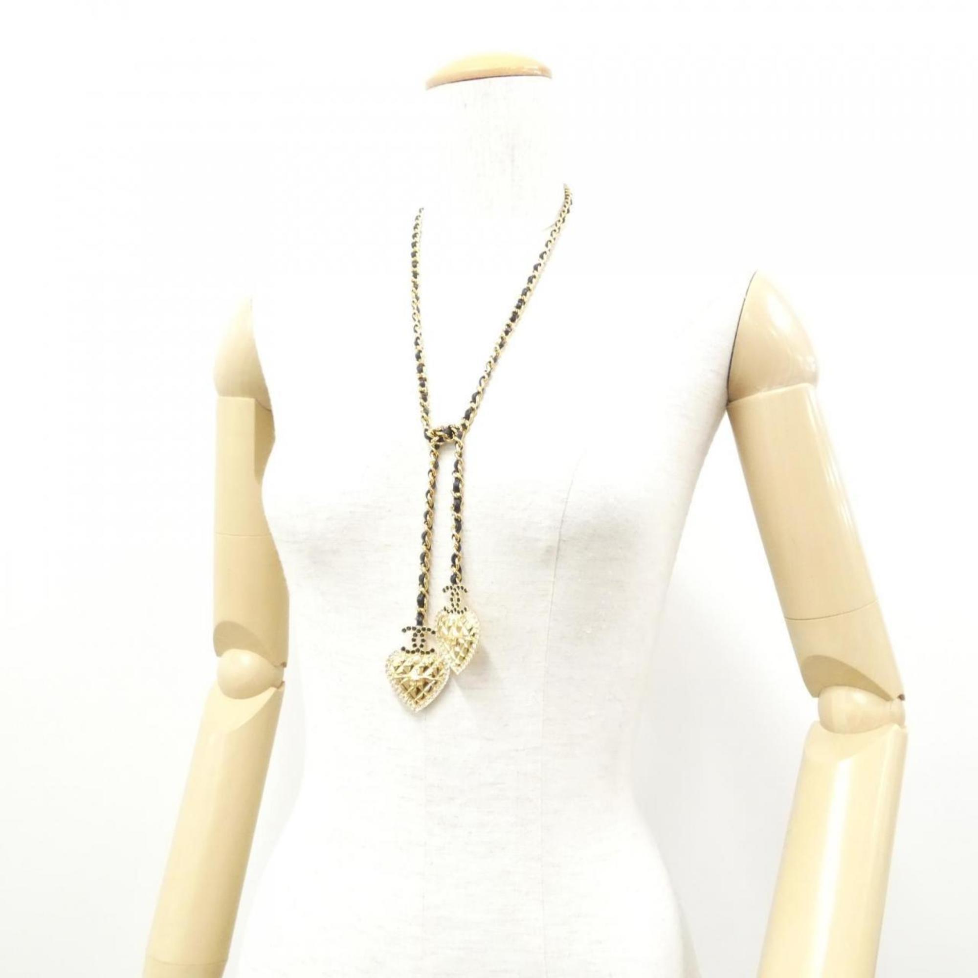 Pendant Necklace Black and White Leather