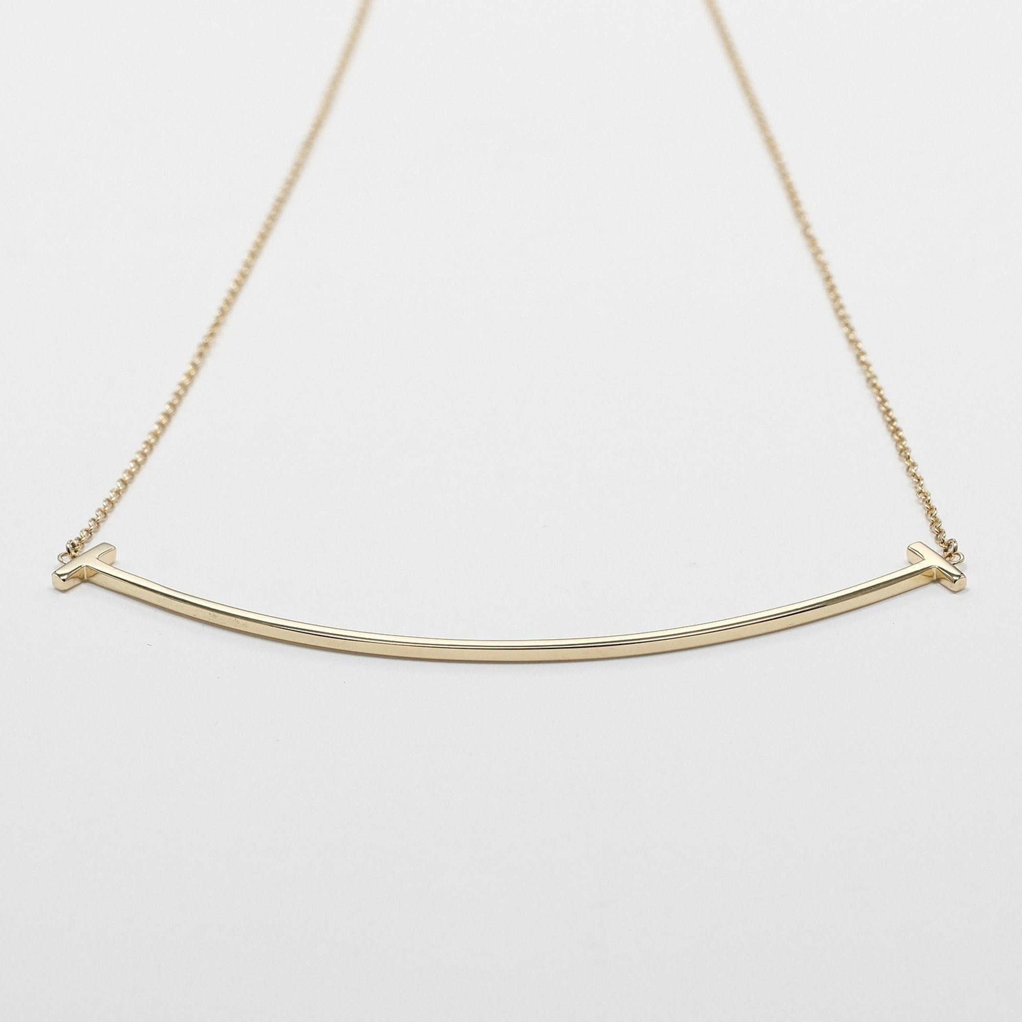 T Smile Pendant Necklace 18K Yellow Gold
