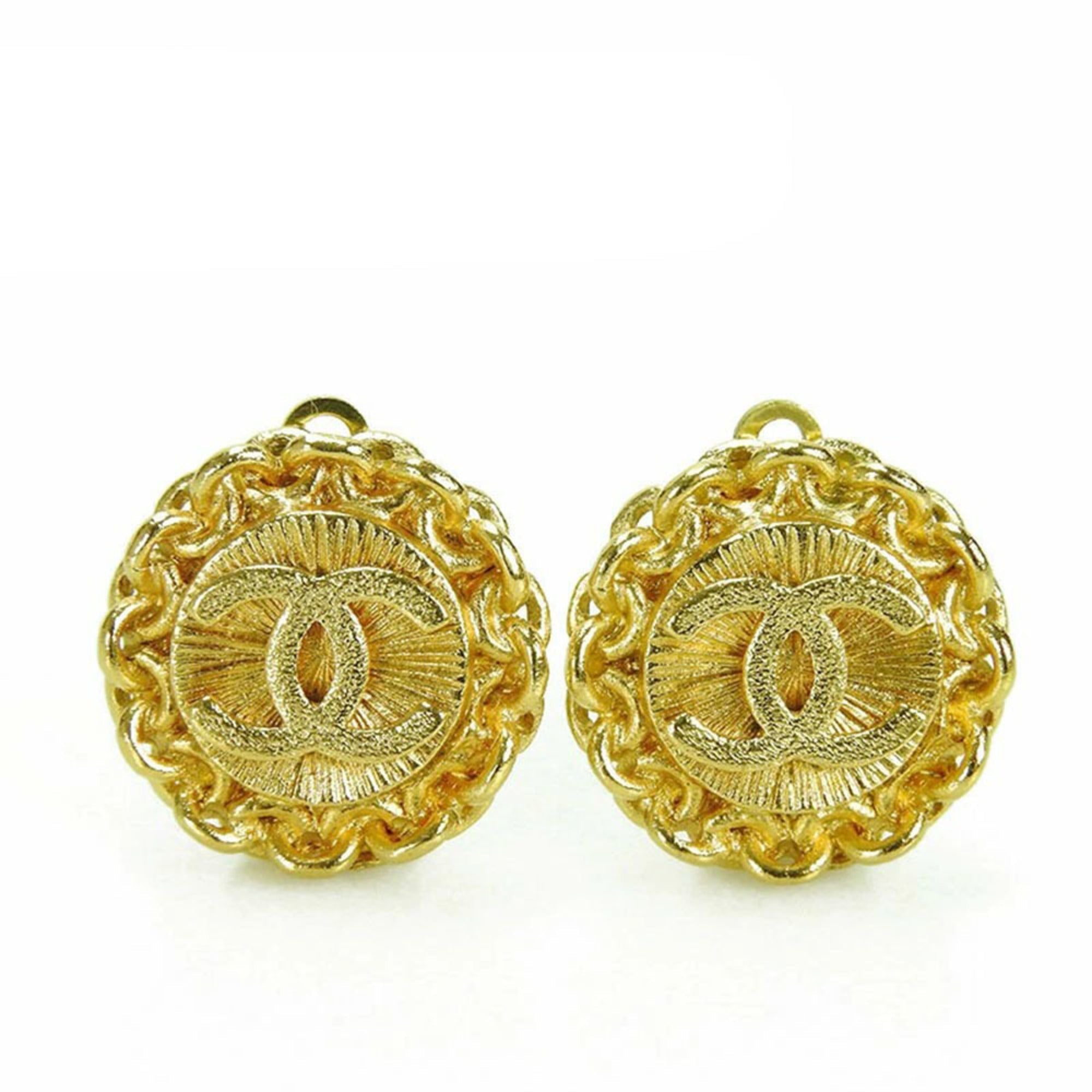 CC Logo Clip-On Earrings Metal Gold-Tone Metal