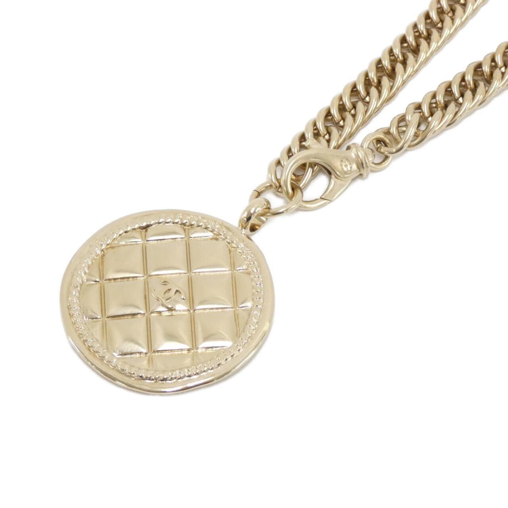 Pendant Necklace Metal