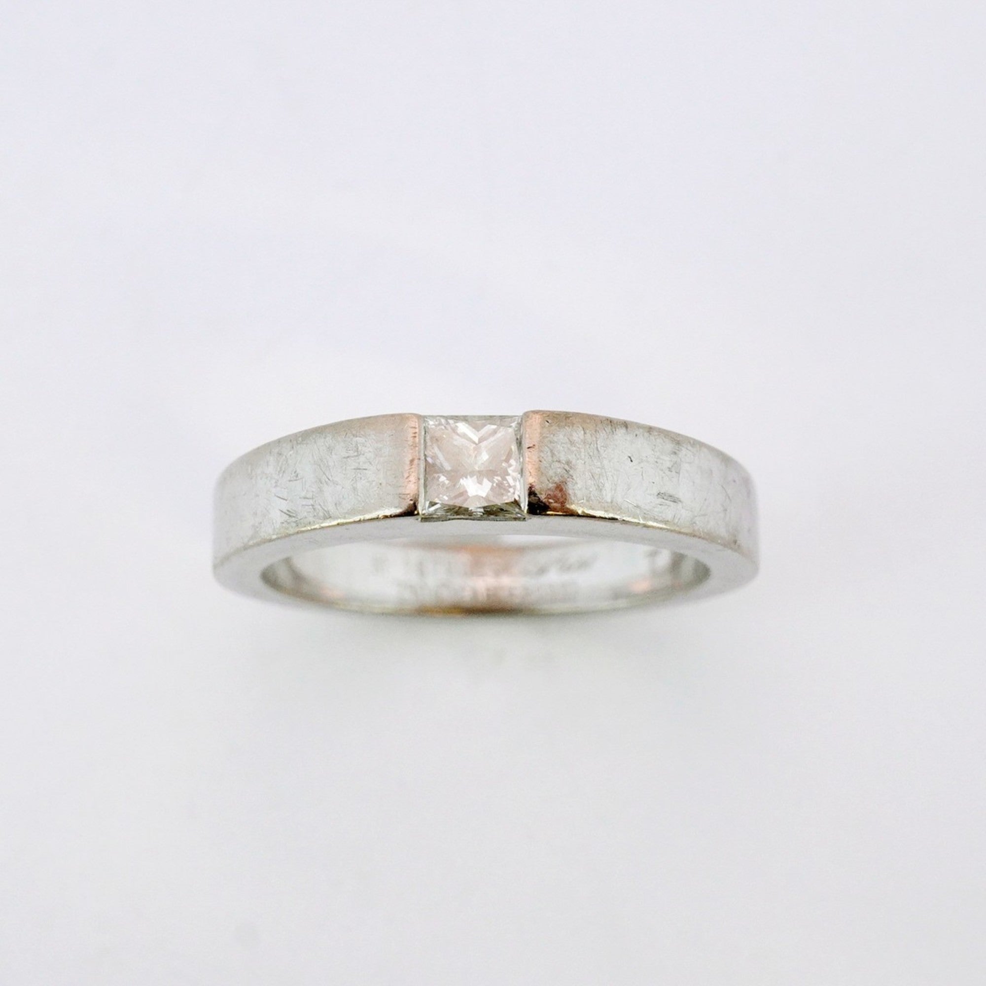 Band Ring 18K White Gold with Diamond