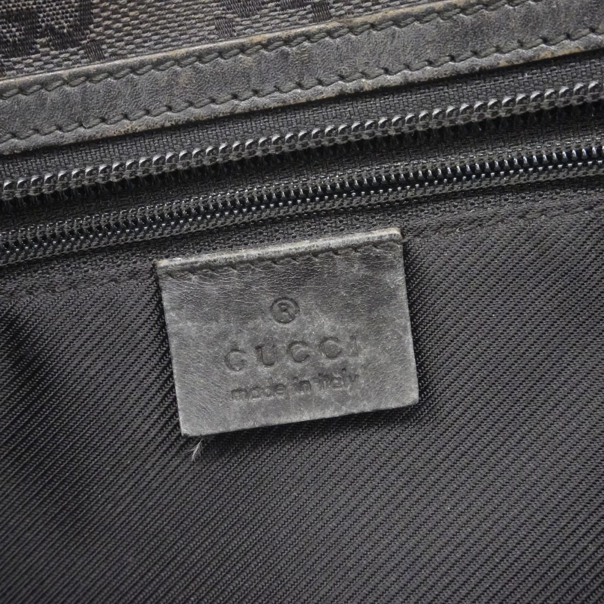 Flat Messenger Bag GG Canvas Medium