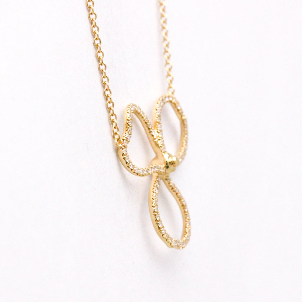 Open Paper Flower Pendant Necklace 18K Rose Gold with Diamond