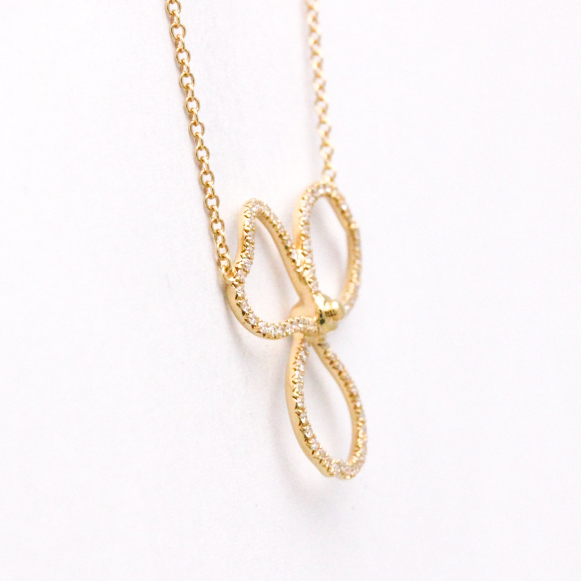 Open Paper Flower Pendant Necklace 18K Rose Gold with Diamond