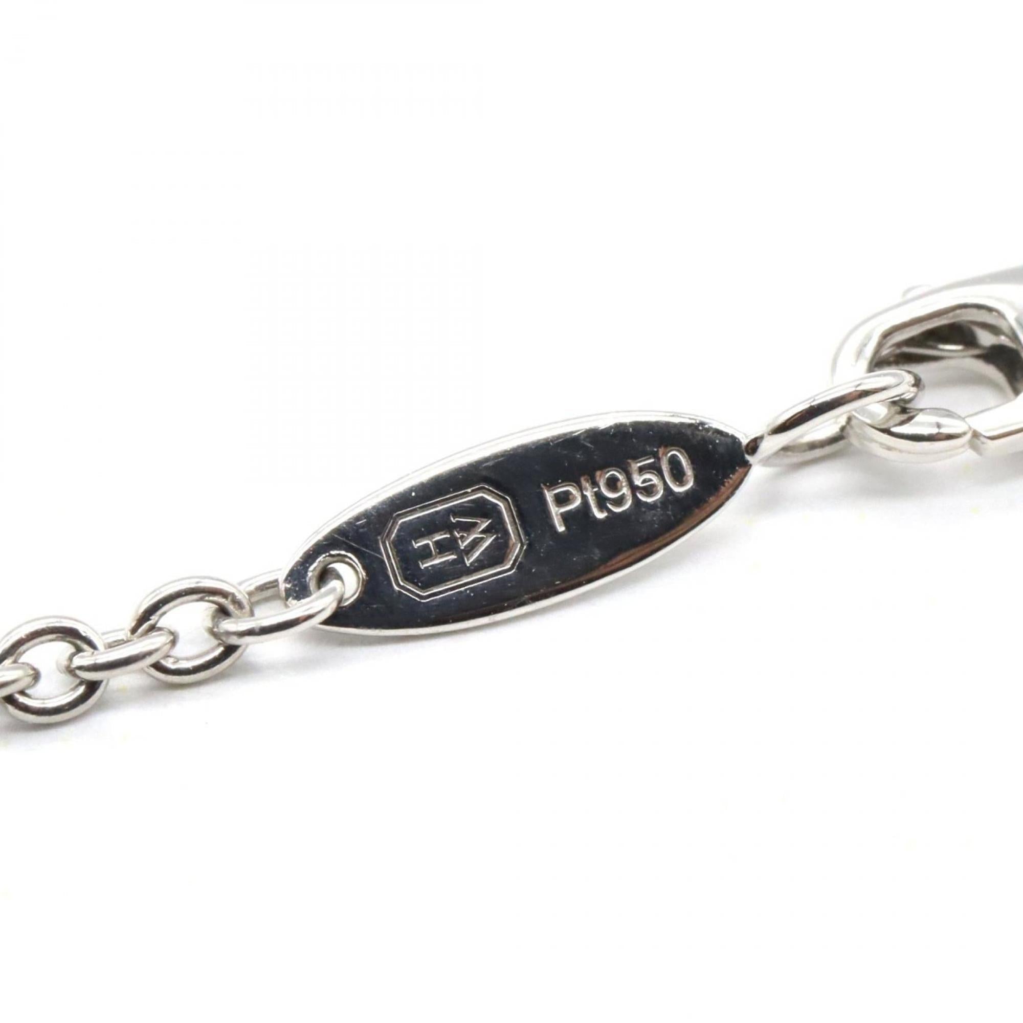 Pendant Necklace Platinum and Diamond
