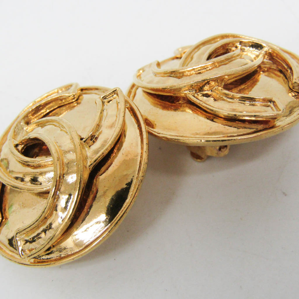 CC Logo Clip-On Earrings Metal Gold-Tone Metal