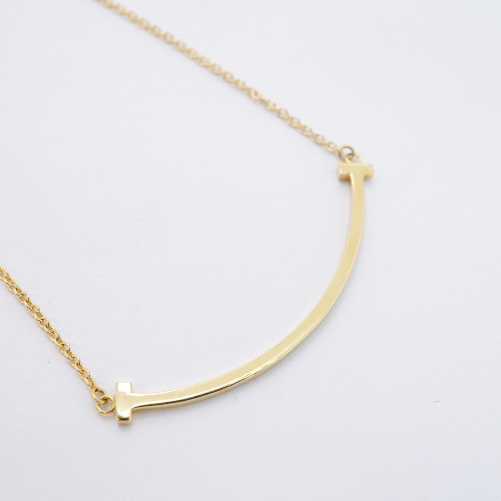 T Smile Pendant Necklace 18K Yellow Gold