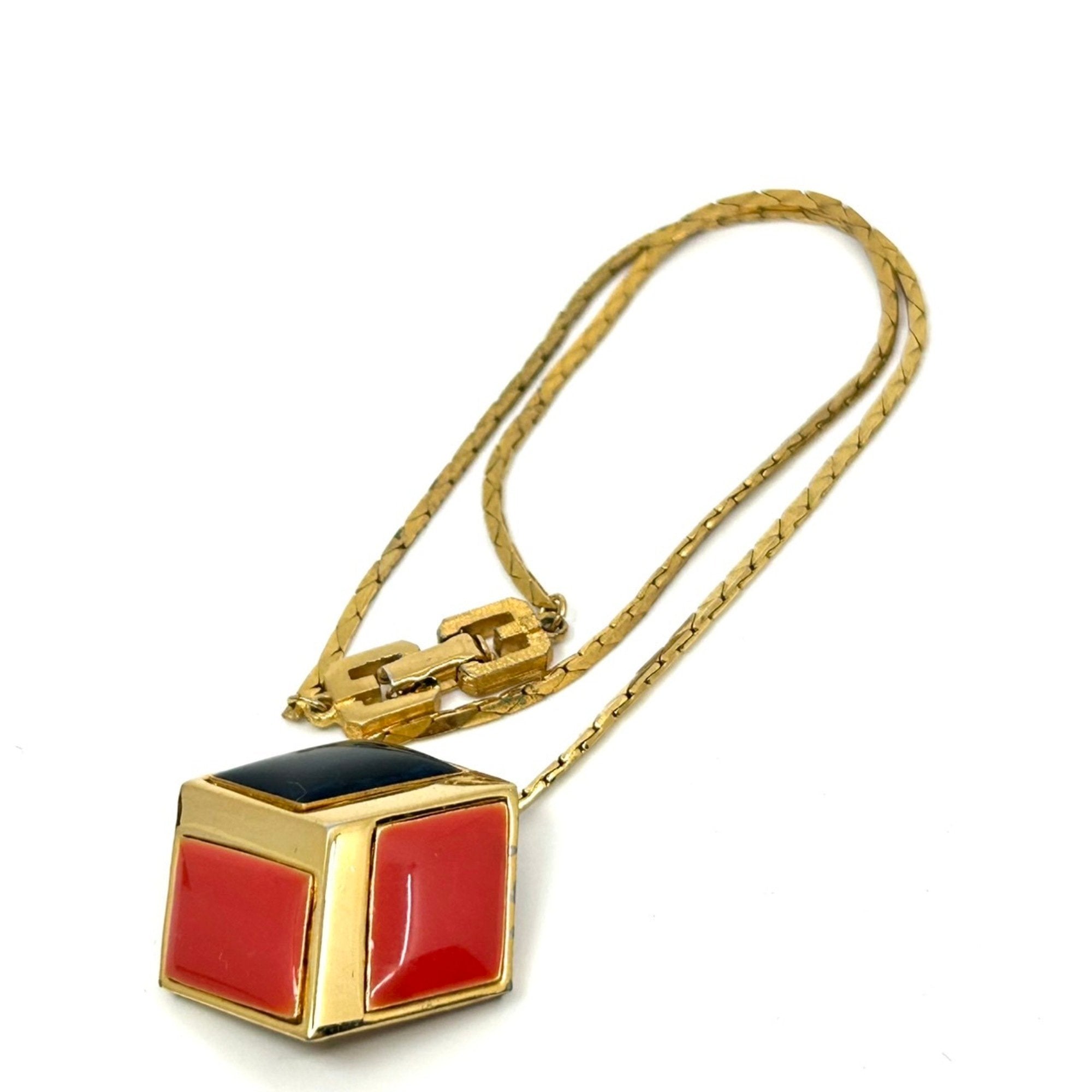 Vintage Square Pendant Necklace Gold