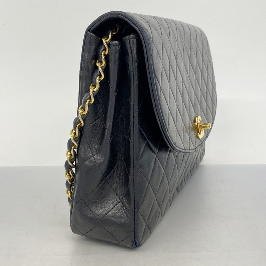 Vintage Round Flap Bag Quilted Lambskin Medium