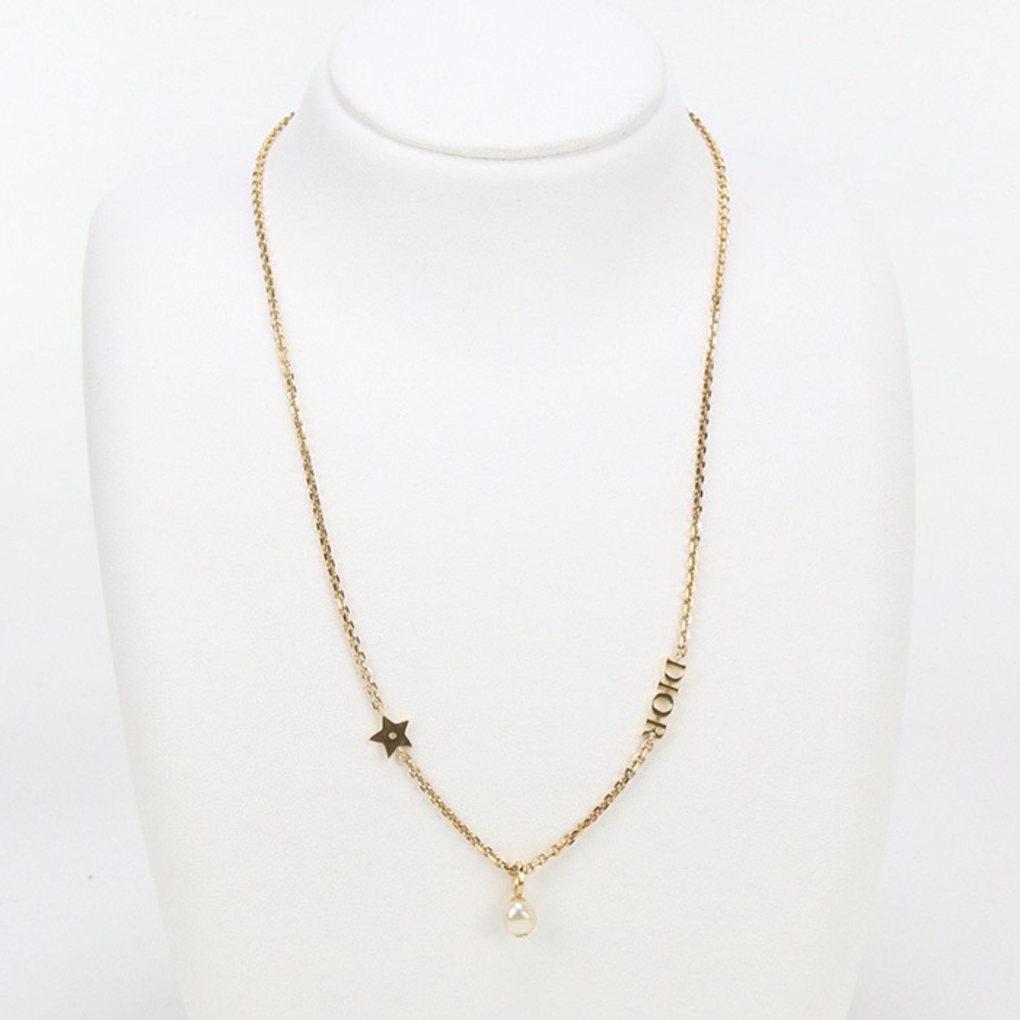 Pendant Necklace Gold Metal