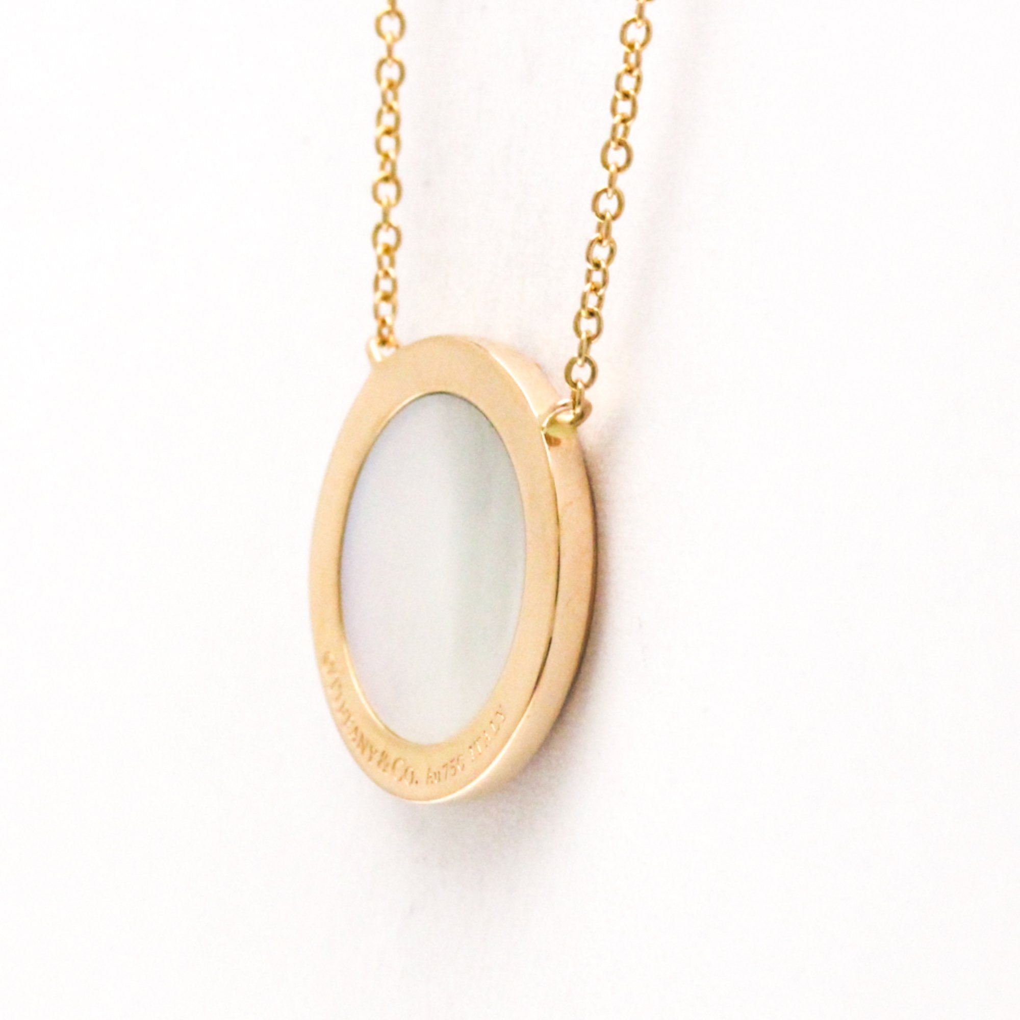 Pendant Necklace 18K Rose Gold With Diamond and Mother of Pearl