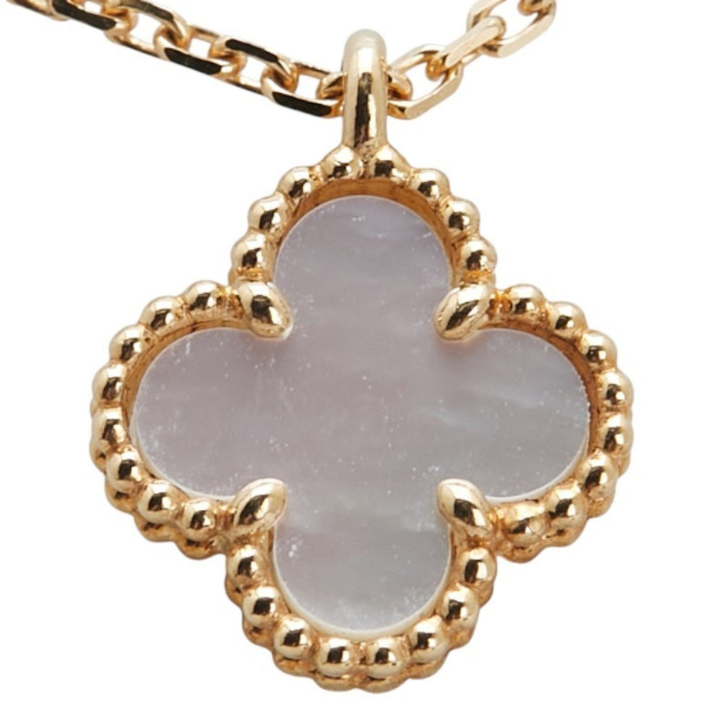 Sweet Alhambra Pendant Necklace 18K Yellow Gold