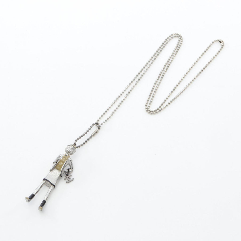 Mademoiselle Pendant Necklace Metal