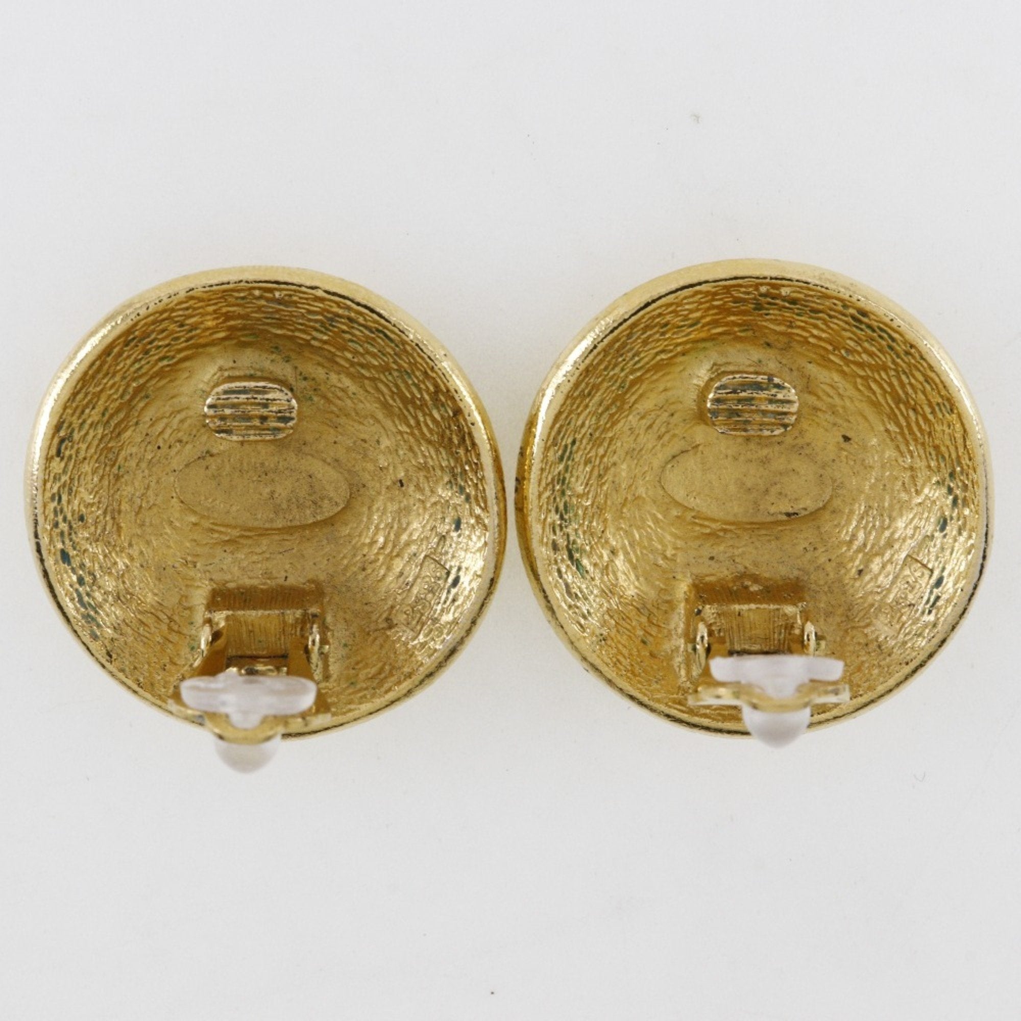CC Logo Clip-On Earrings Metal Gold-Tone Metal