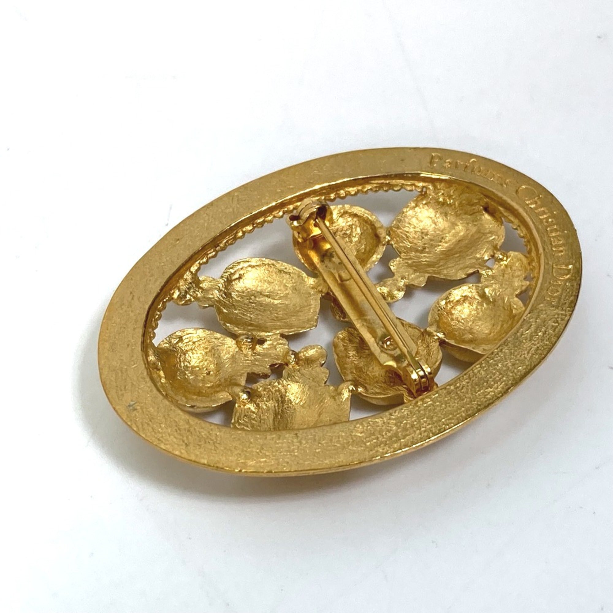 Vintage Circle Round Brooch Gold