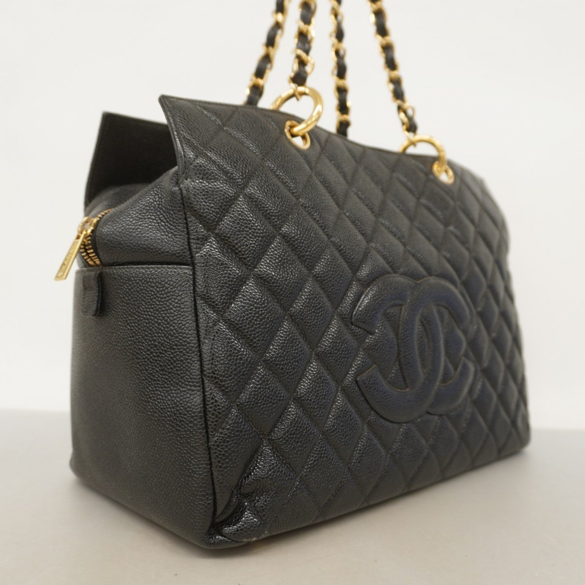 Grand Timeless Shopping Tote Quilted Caviar