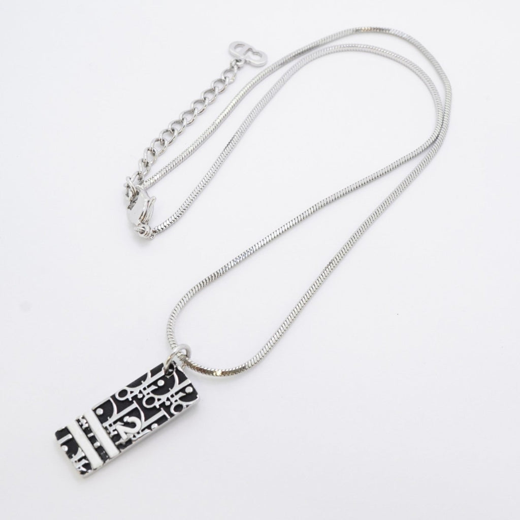 Pendant Necklace Metal Black White and Silver