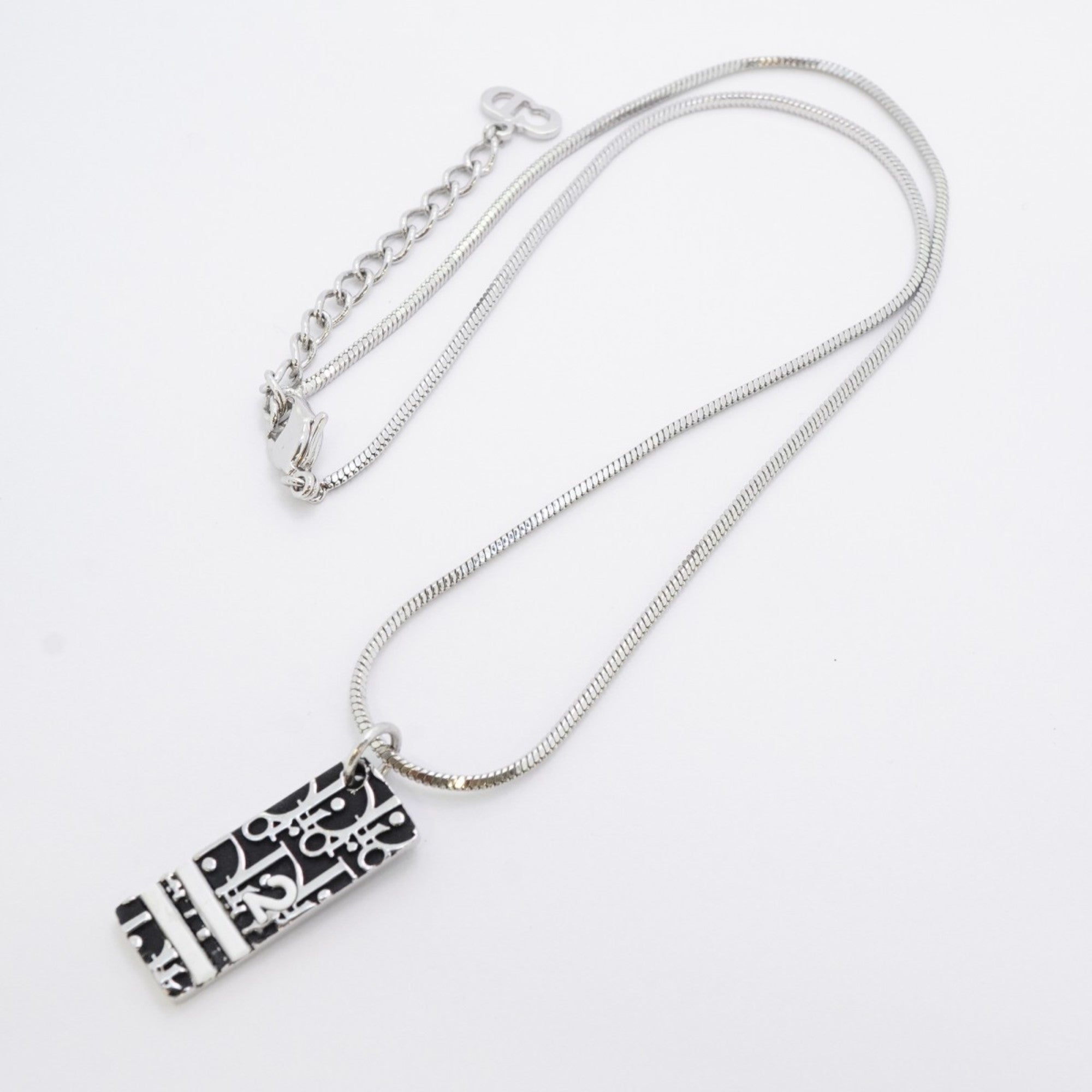 Pendant Necklace Metal Black White and Silver