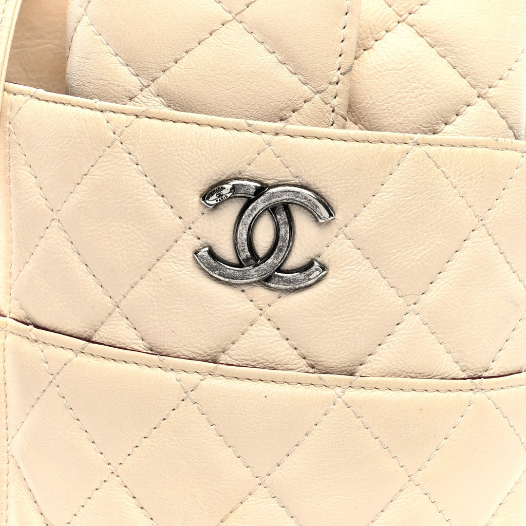 Calfskin Quilted CC Waiter Clutch Clutch With Chain White