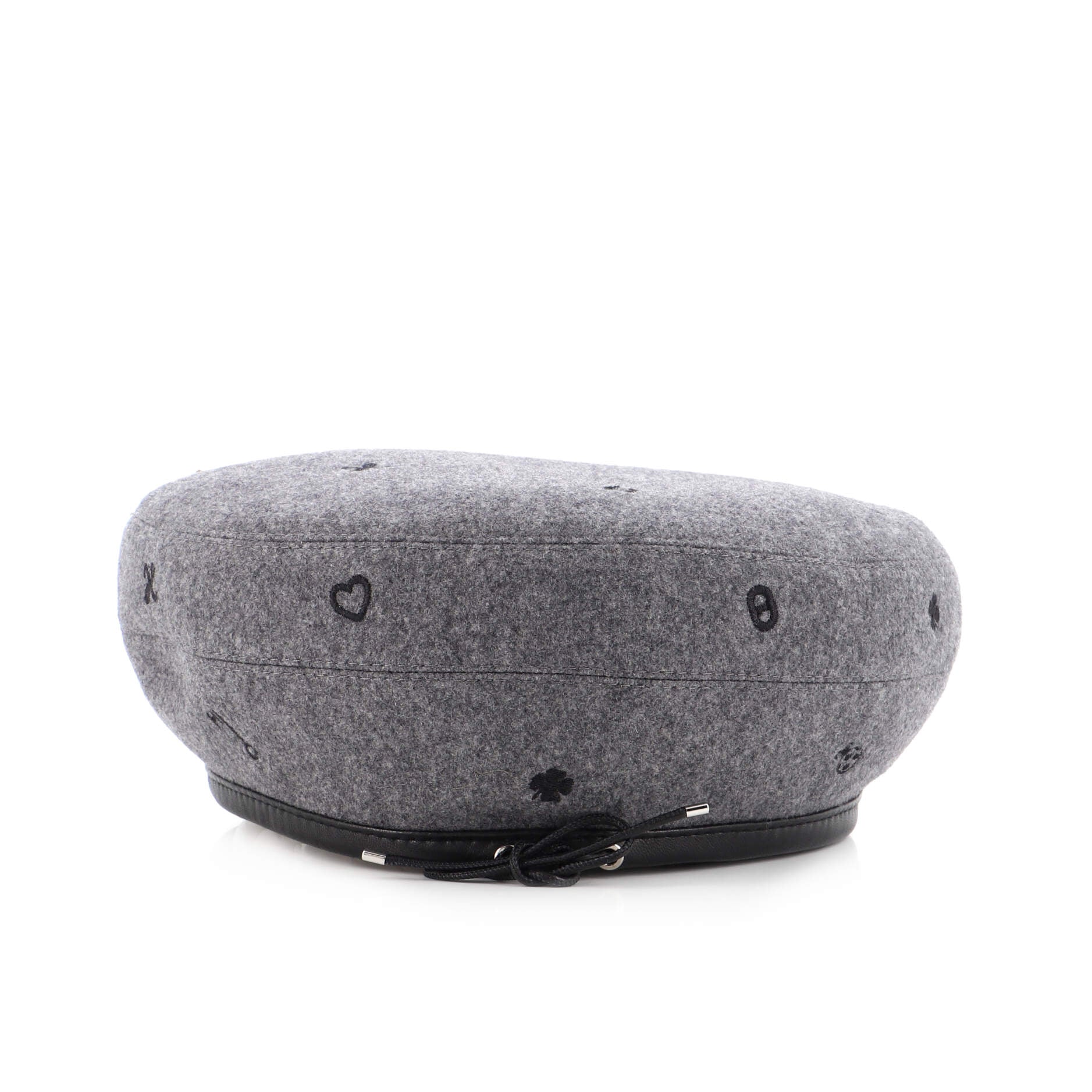 Saint-Honore Charms Beret Embroidered Cashmere with Leather