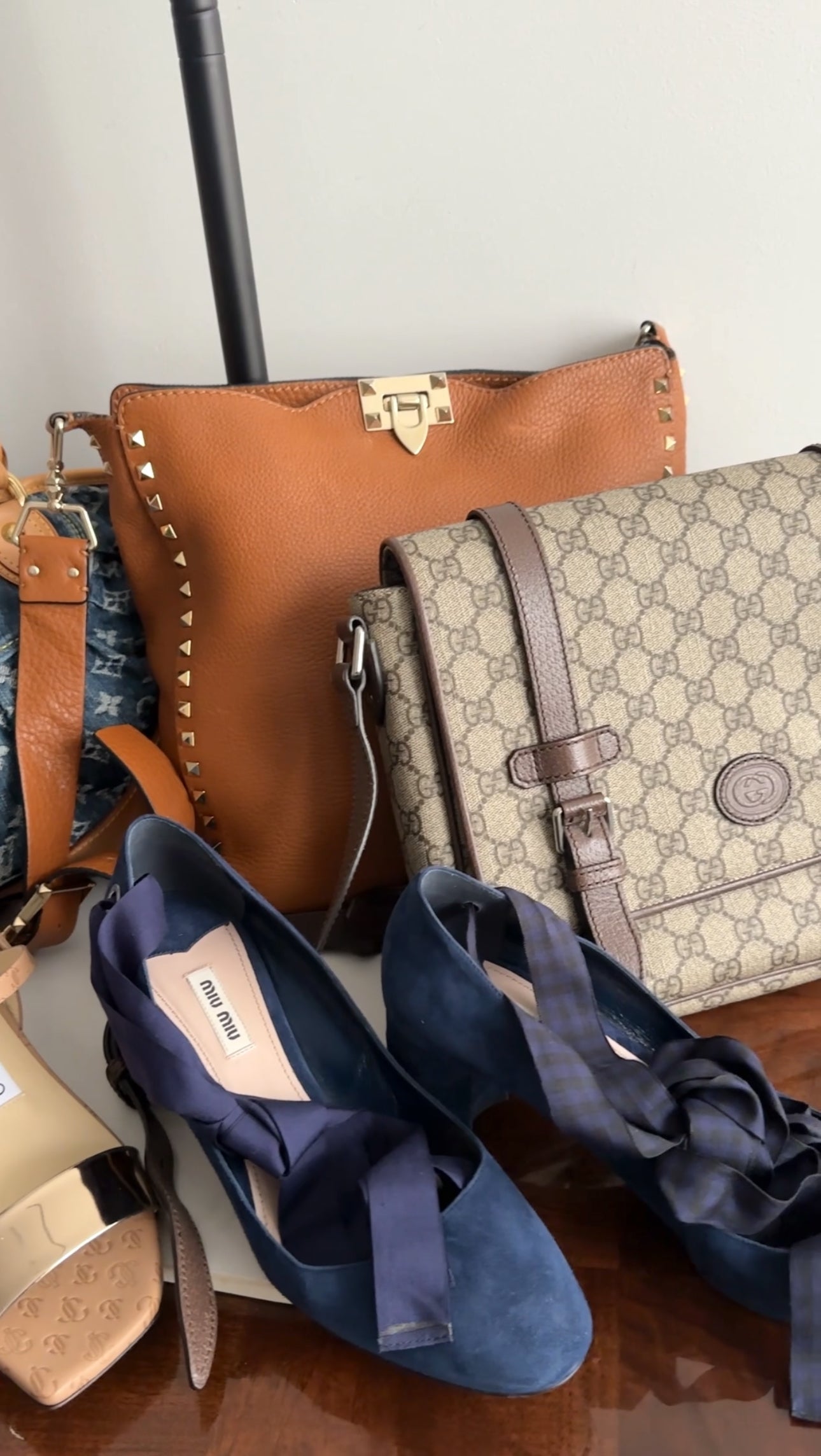 Gucci Brown Monogram Canvas Crossbody Messenger Book Bag