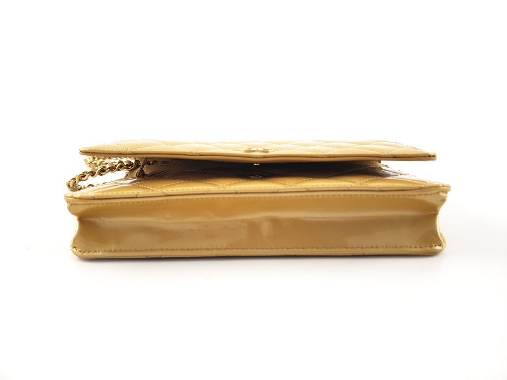 CHANEL Wallet on the Chain Bag