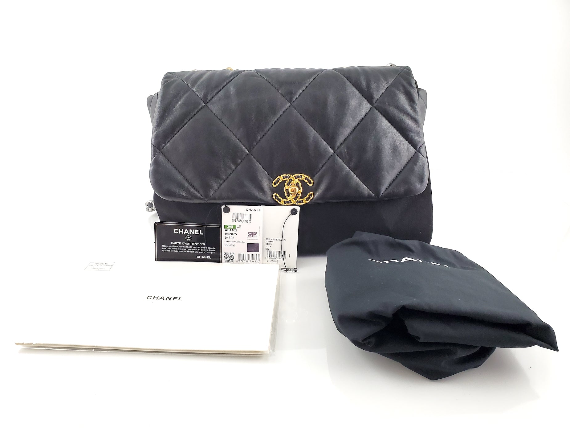 CHANEL 19 Maxi Goatskin Quilted 2020 Chain Shoulder Bag