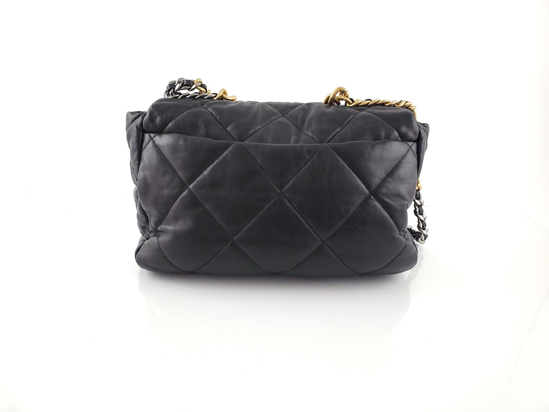 CHANEL 19 Maxi Goatskin Quilted 2020 Chain Shoulder Bag