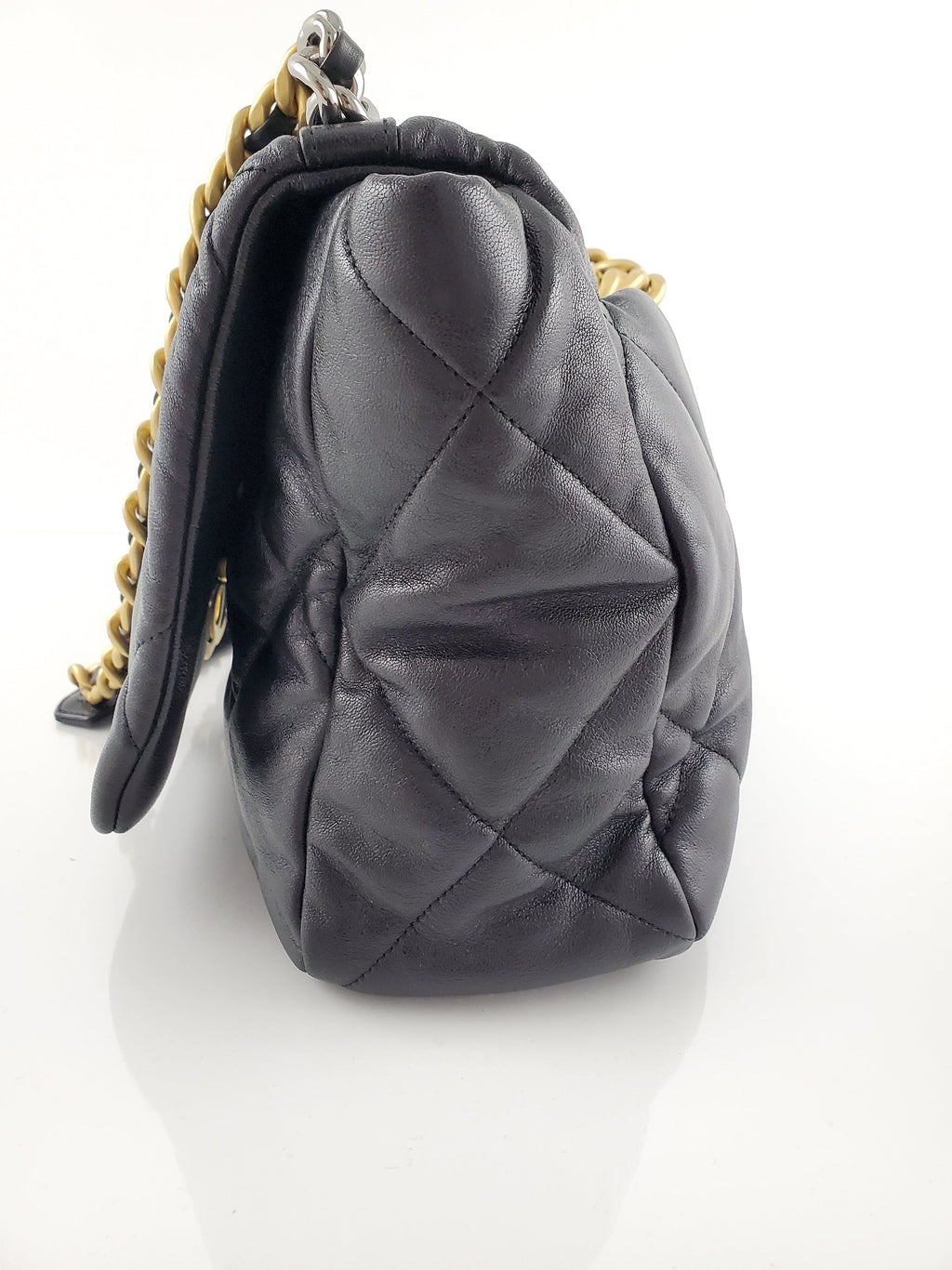 CHANEL 19 Maxi Goatskin Quilted 2020 Chain Shoulder Bag