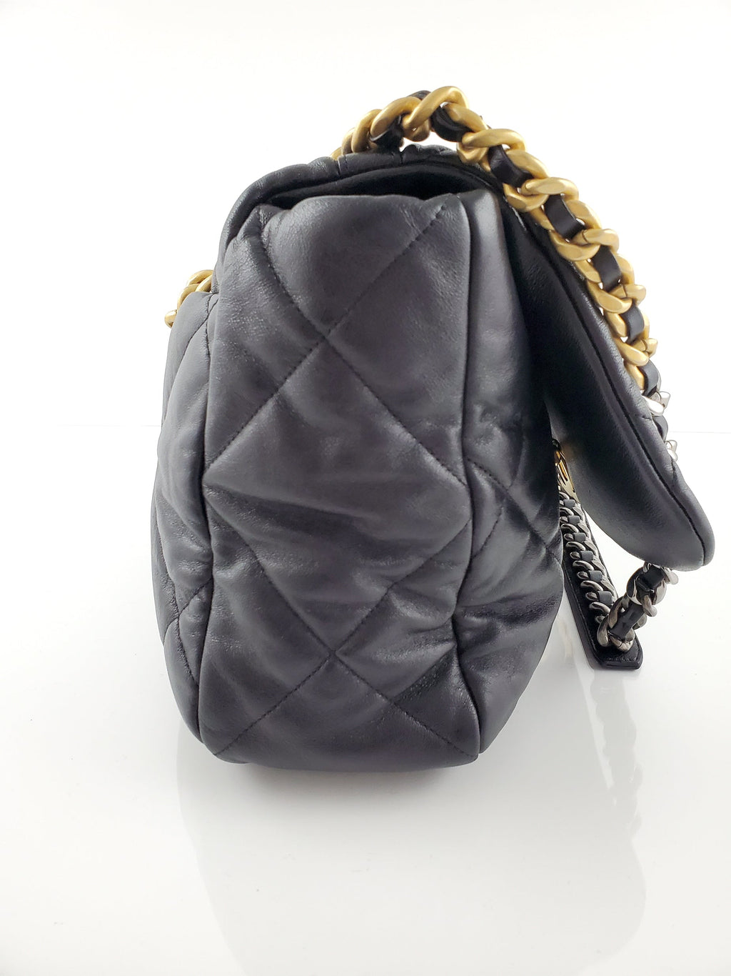 CHANEL 19 Maxi Goatskin Quilted 2020 Chain Shoulder Bag