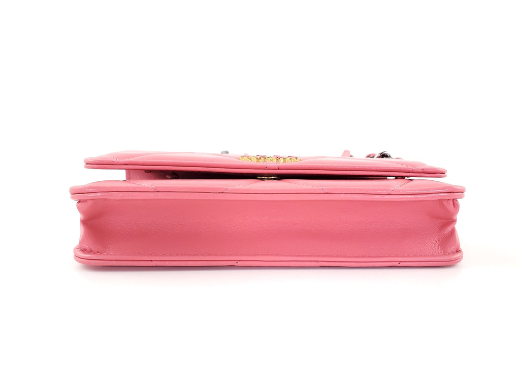 New CHANEL 19 21A Pink Wallet on the Chain WOC Bag
