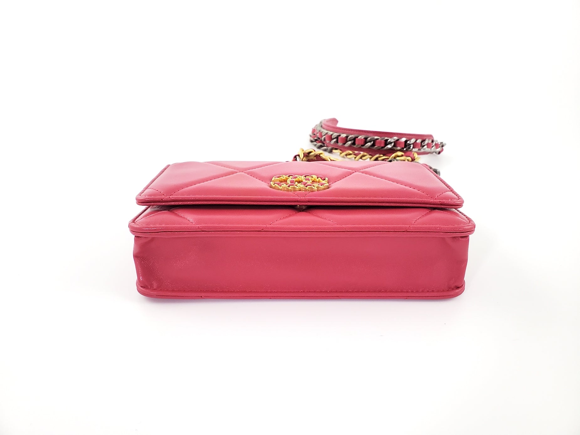 CHANEL 19 21A Pink Wallet on the Chain Crossbody Bag