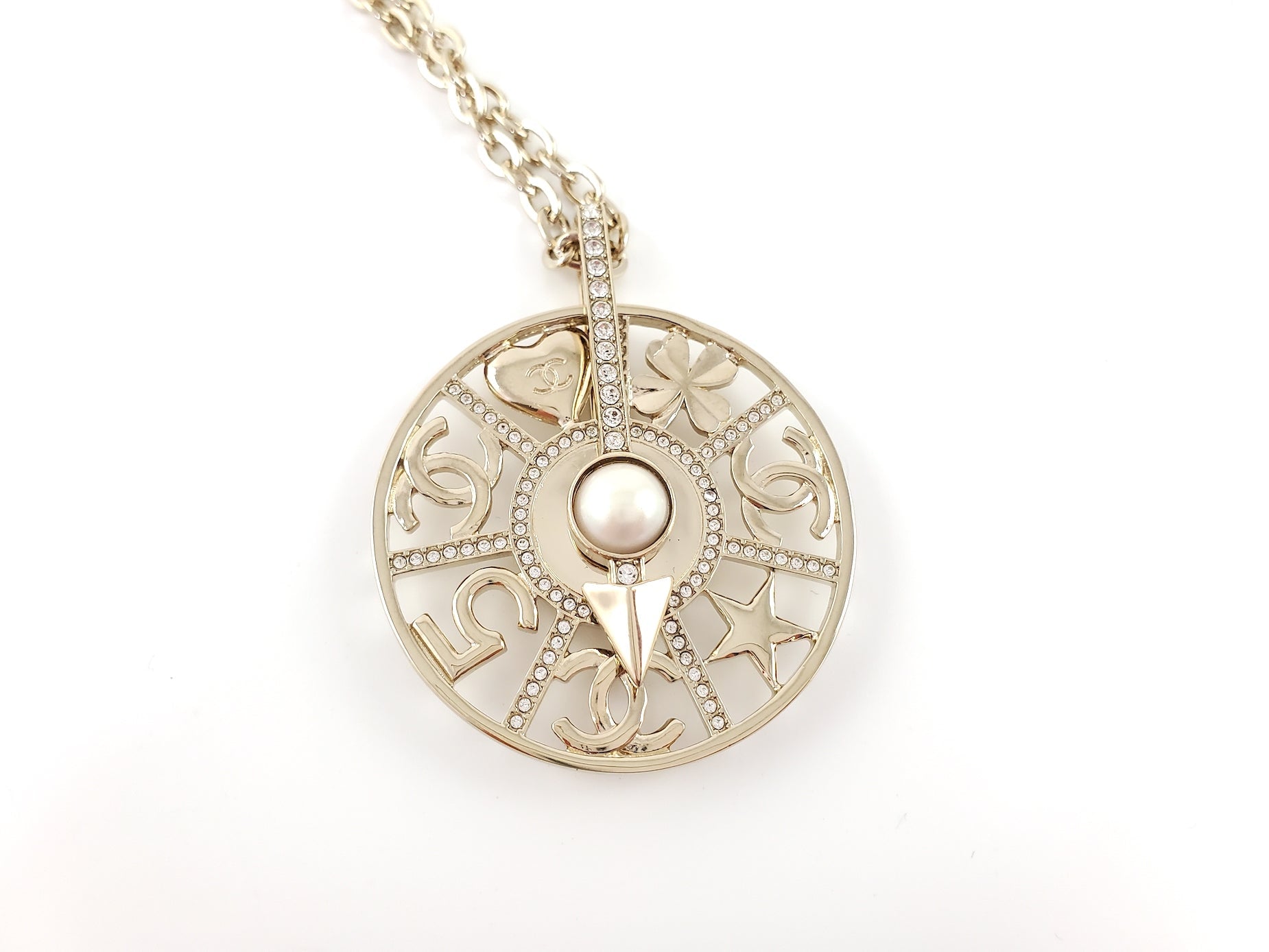 New CHANEL 22S Pendant Long Necklace