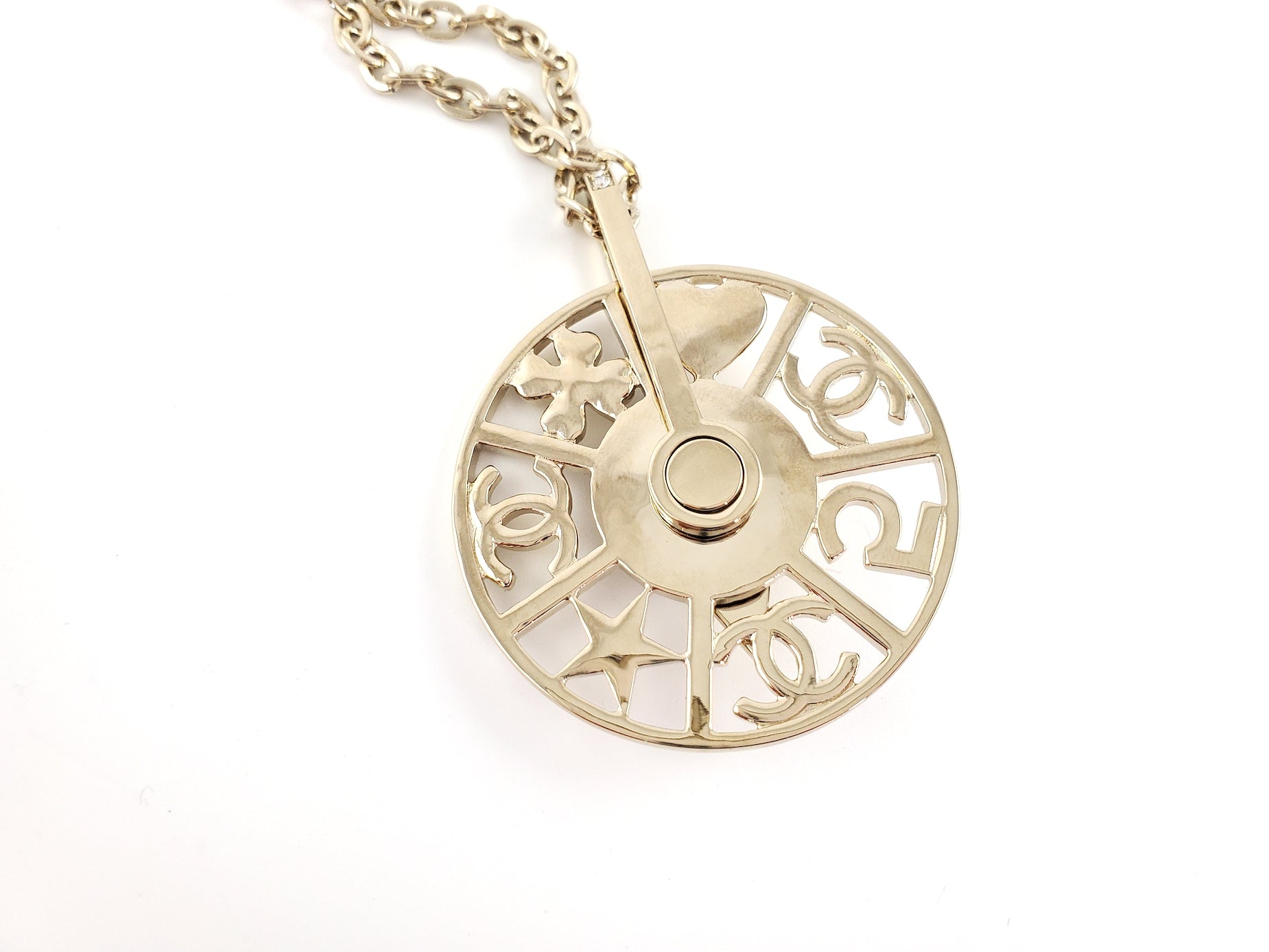 New CHANEL 22S Pendant Long Necklace