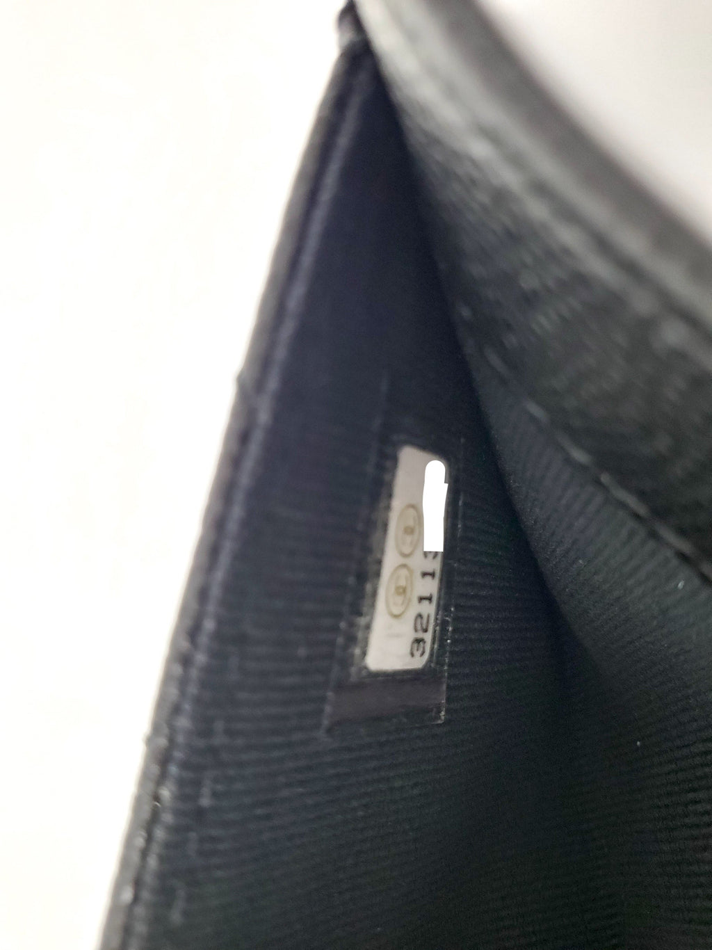 New CHANEL 22S Black Caviar Classic Flap Medium Wallet