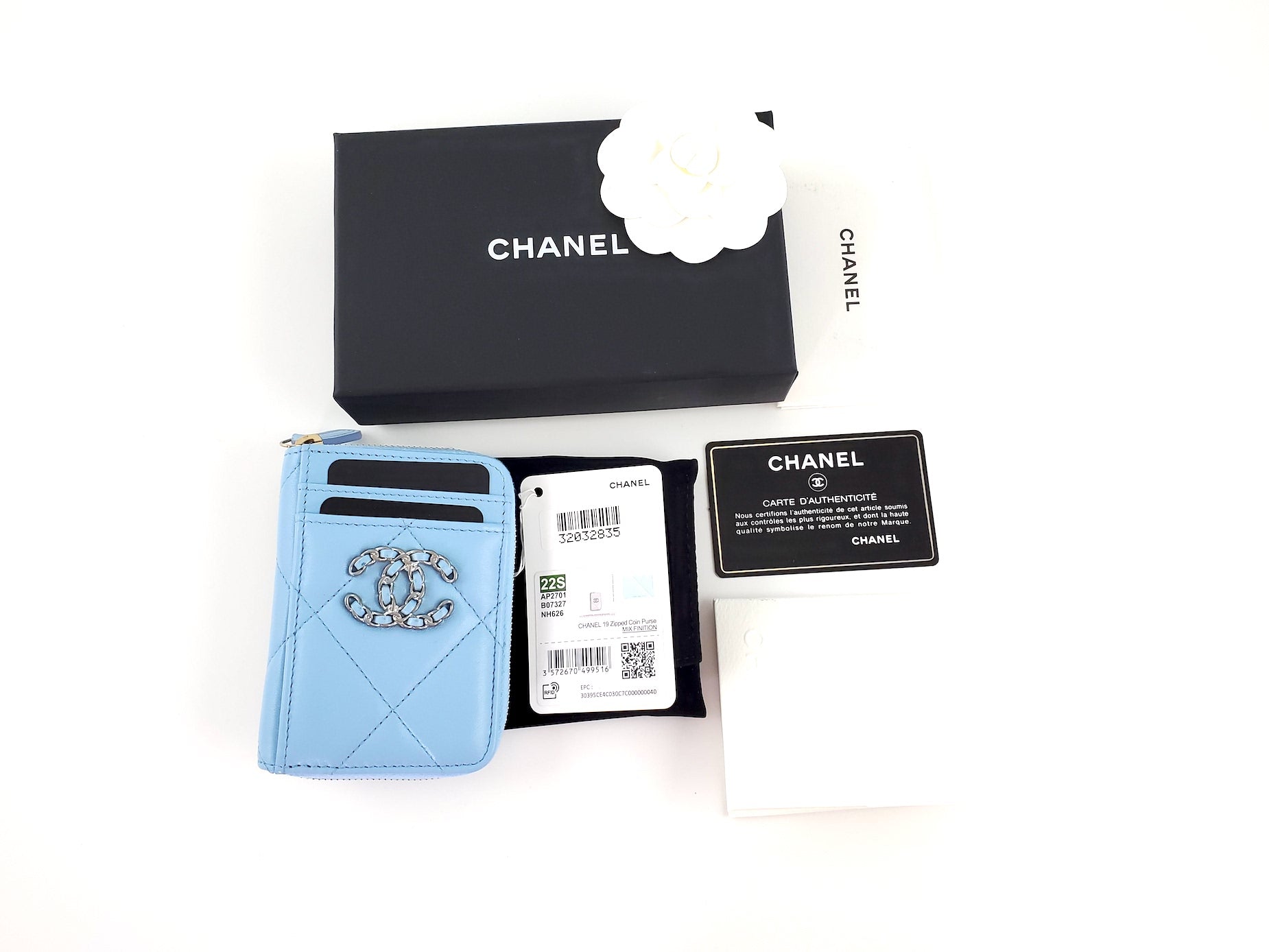 CHANEL Quilted 22S CC Blue Zip  Case