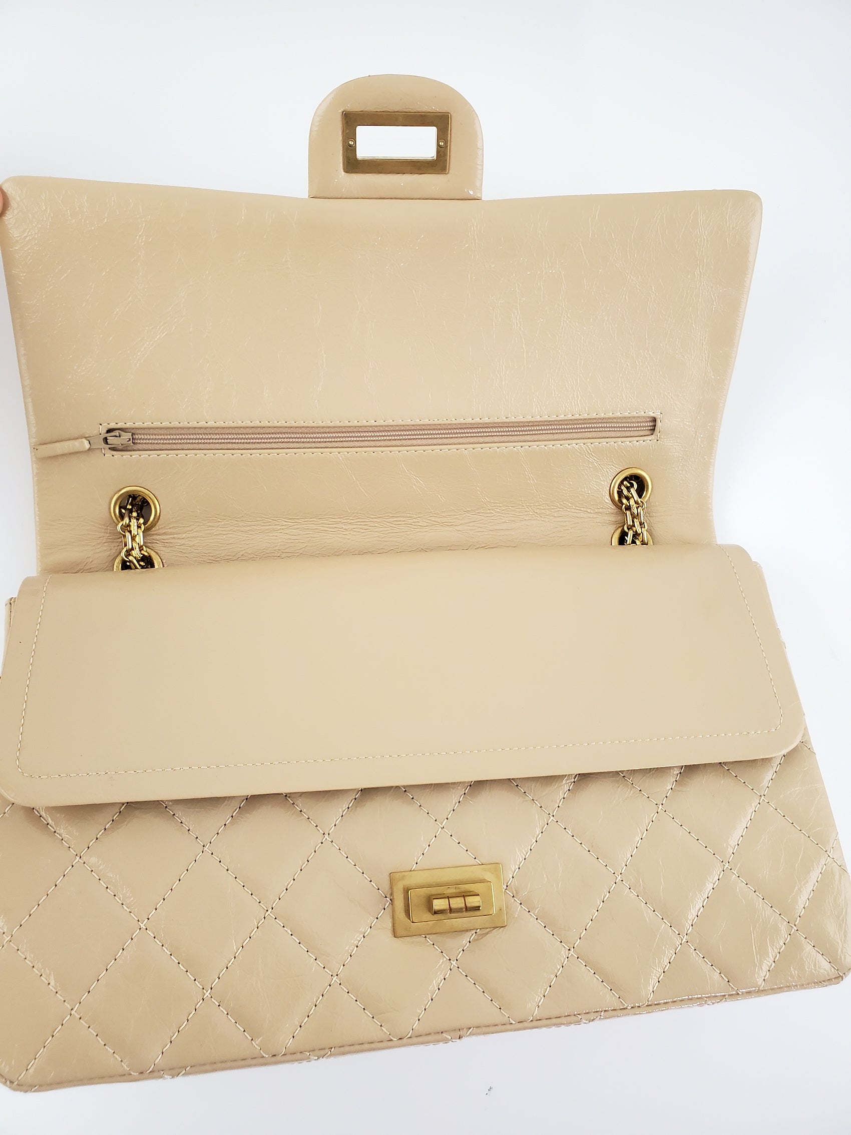 CHANEL 2.55 Beige 227 Reissue Classic Shoulder Crossbody Flap Bag