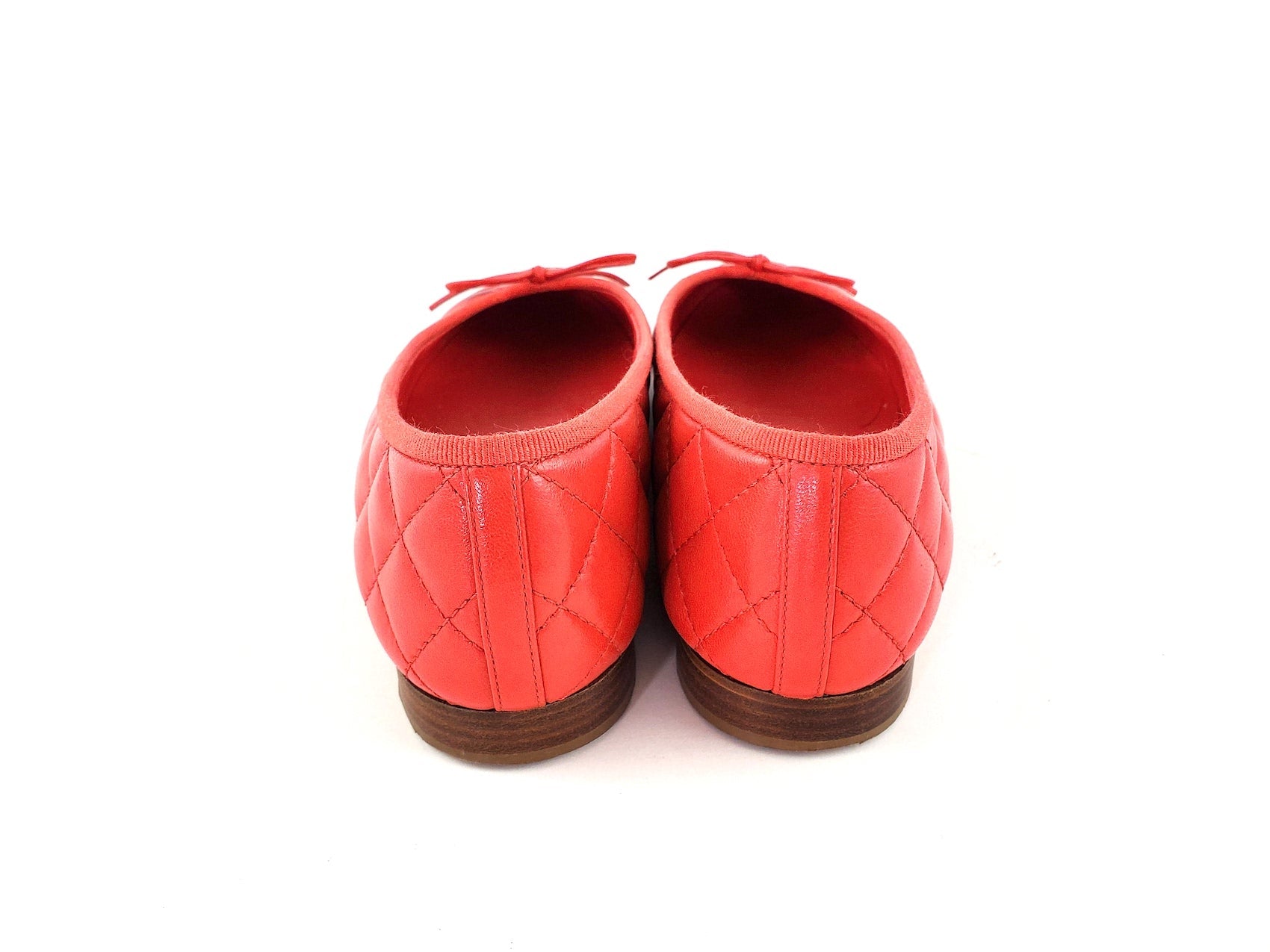 CHANEL 18A Red Quilted CC Logo Classic Ballet Flats 37.5C