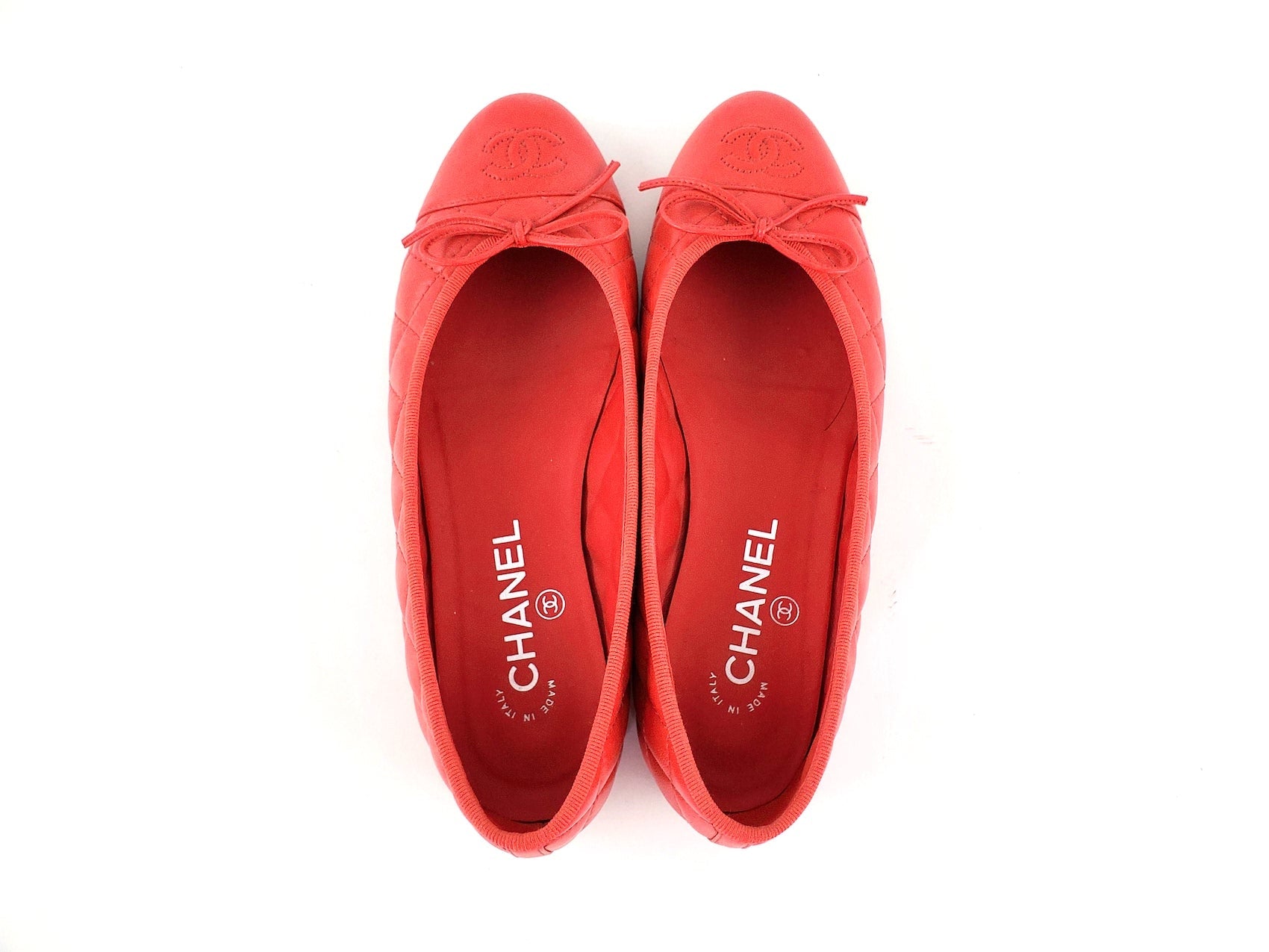 CHANEL 18A Red Quilted CC Logo Classic Ballet Flats 37.5C