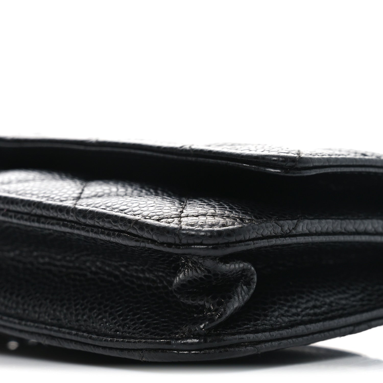 Caviar Quilted Wallet on Chain WOC Black